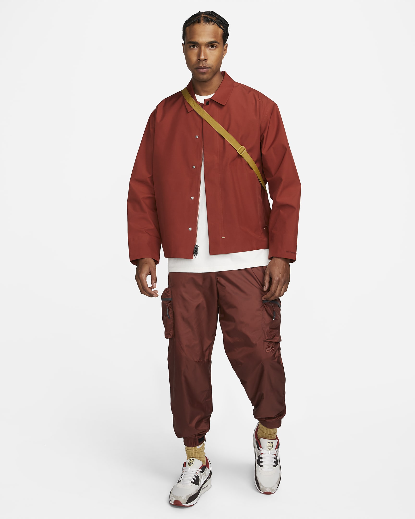 Nike Sportswear Repel Tech Pack gefütterte hose für Herren. Nike CH