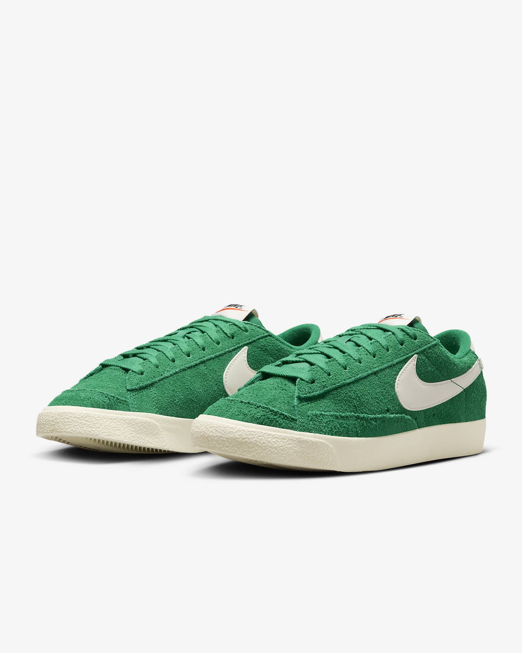 Chaussures Nike Blazer Low '77 Vintage pour femme - Malachite/Coconut Milk/Team Orange/Pale Ivory