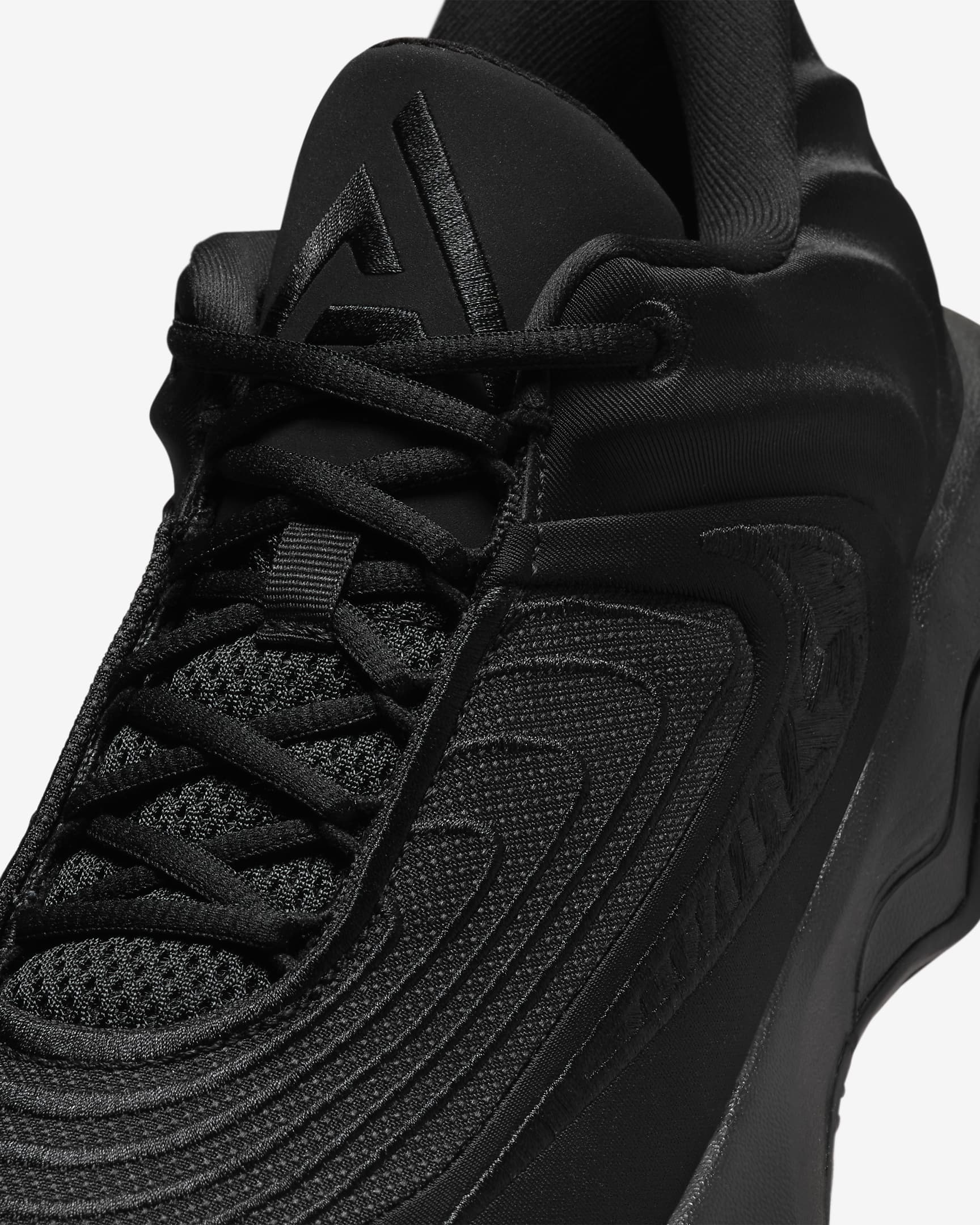 Tenis de básquetbol Giannis Immortality 4 - Negro/Negro/Negro