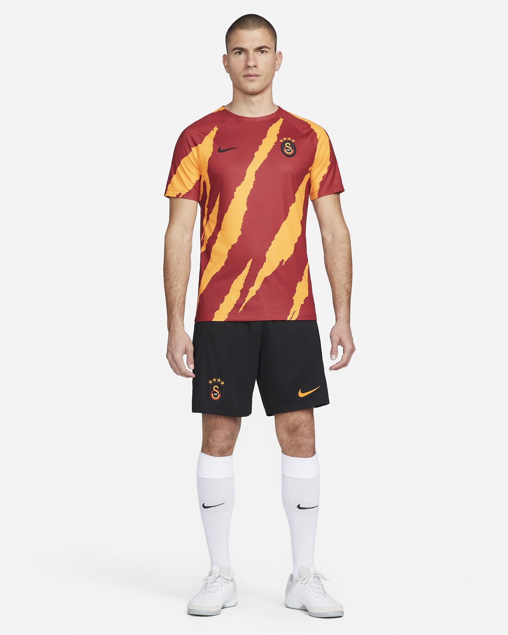 Galatasaray Men's Nike Dri-FIT Pre-Match Football Top. Nike CZ