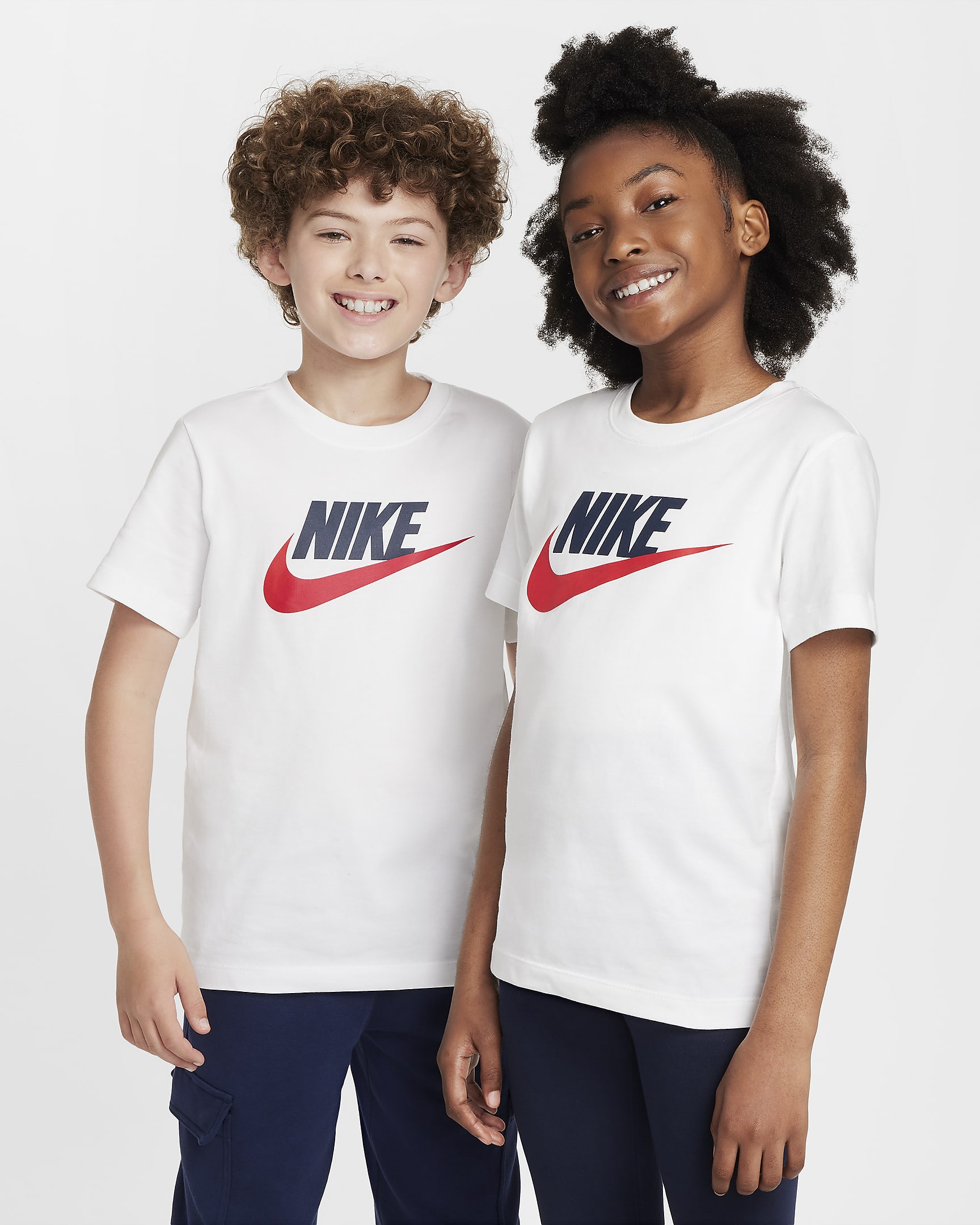 Nike Sportswear Older Kids' T-Shirt - White