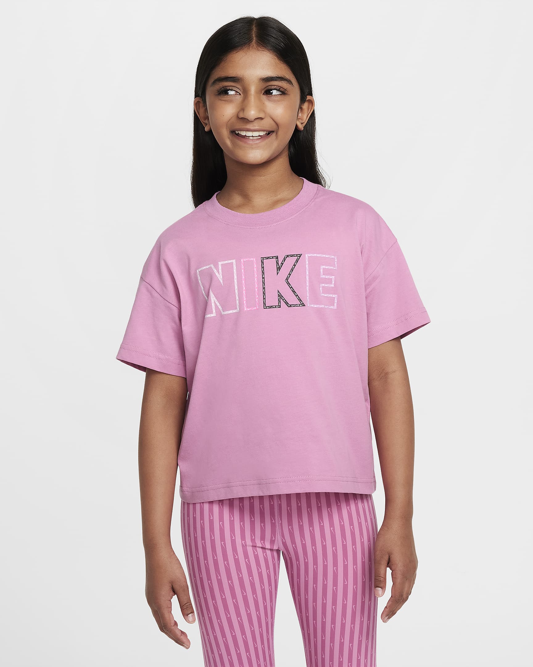 Nike Sportswear Essential Older Kids' (Girls') T-Shirt - Magic Flamingo