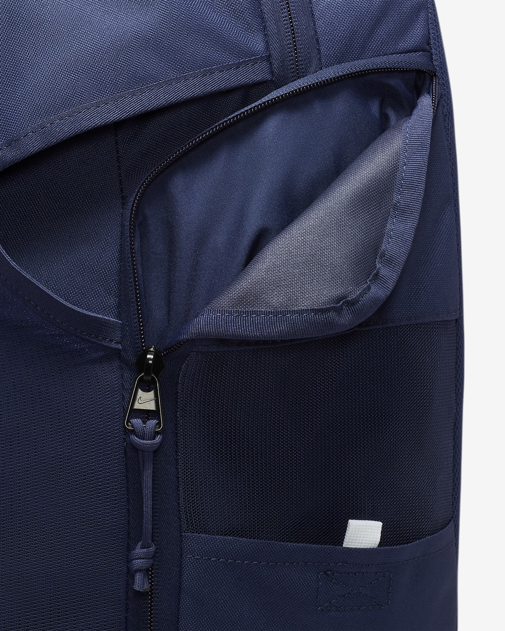 Batoh Nike Academy Team (30 l) - Midnight Navy/Midnight Navy/Bílá