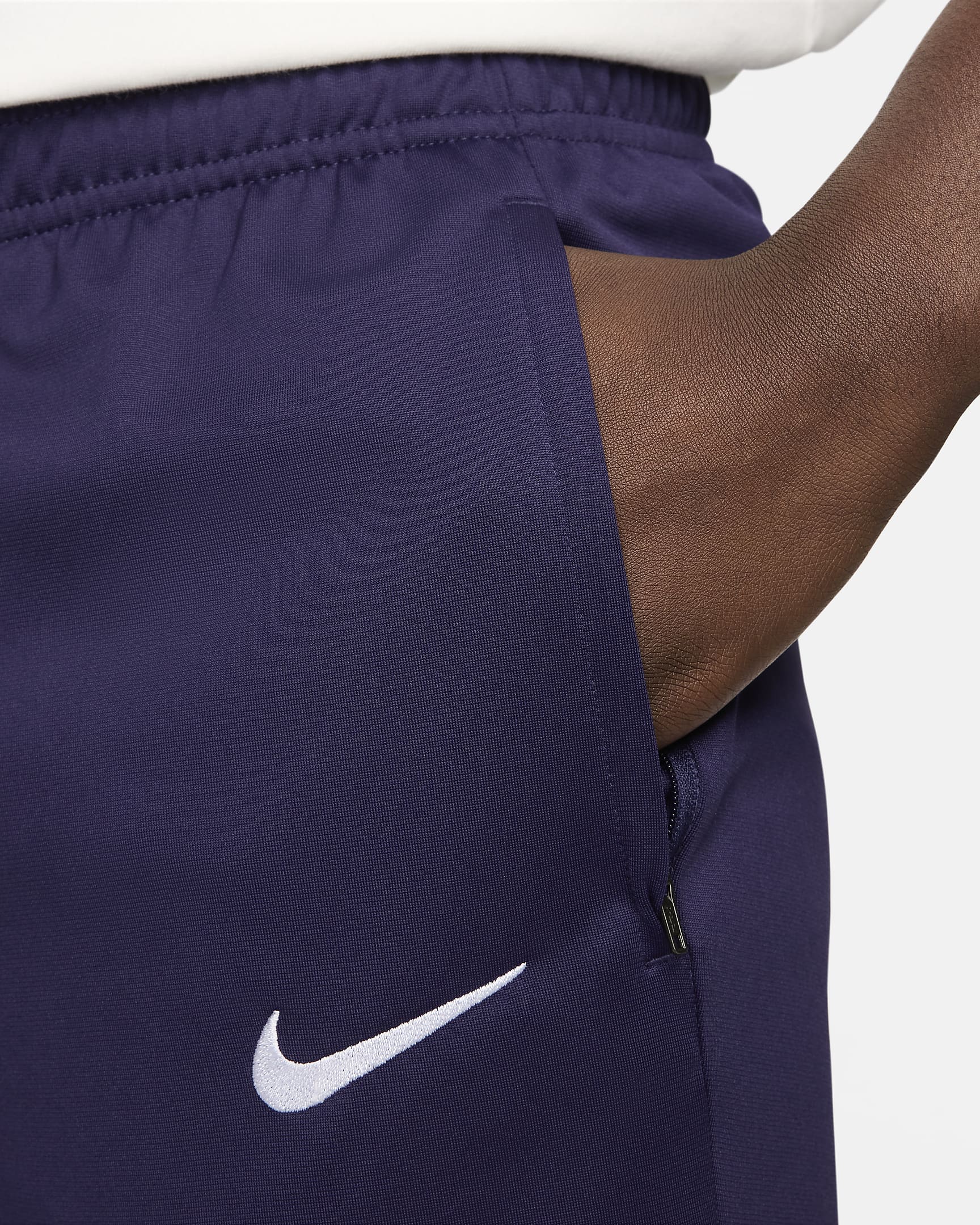 Męski dzianinowy dres piłkarski Nike Dri-FIT Anglia Strike - Purple Ink/Rosewood/Biel