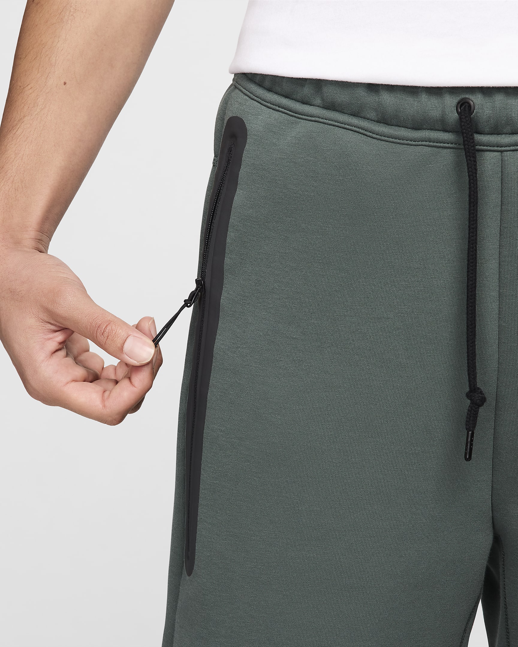 Nike Sportswear Tech Fleece Men's Shorts - Vintage Green/Black