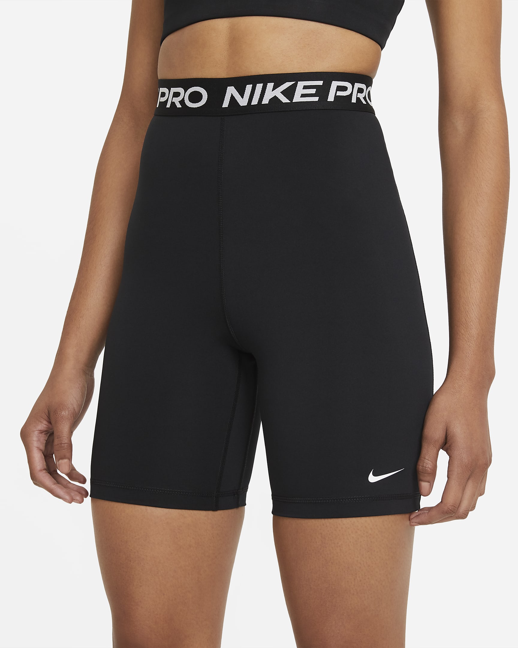 Nike Pro 365 Pantalons curts amb cintura alta de 18 cm - Dona - Negre/Blanc