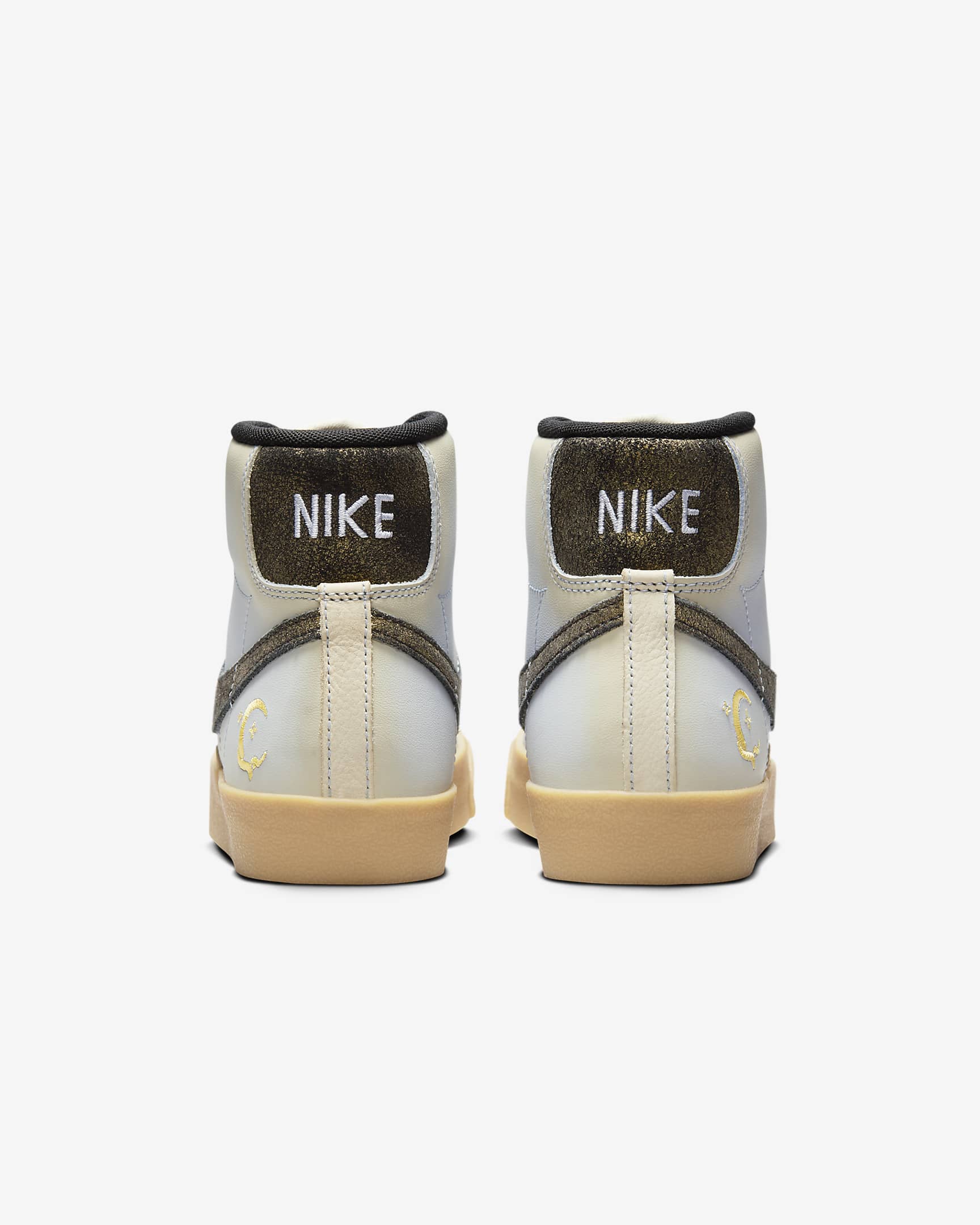 Nike Blazer Mid '77 Premium Women's Shoes. Nike ID