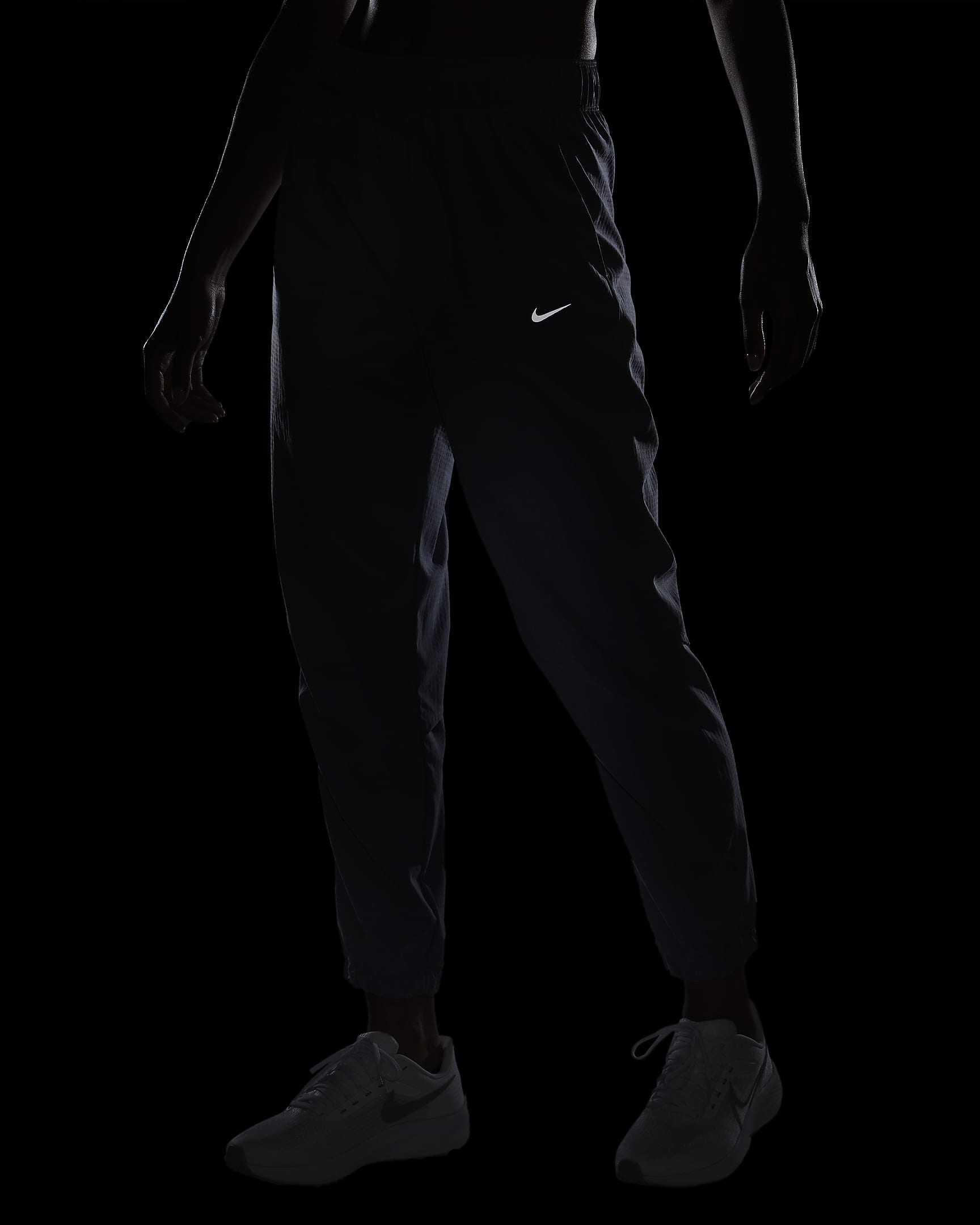 Nike DriFIT Fast Women's MidRise 7/8 WarmUp Running Trousers. Nike PT