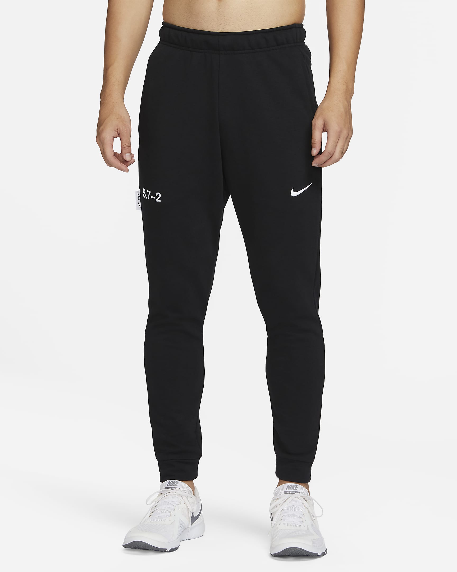 Nike Dri-FIT Studio '72 Men's Tapered Fitness Trousers. Nike SG