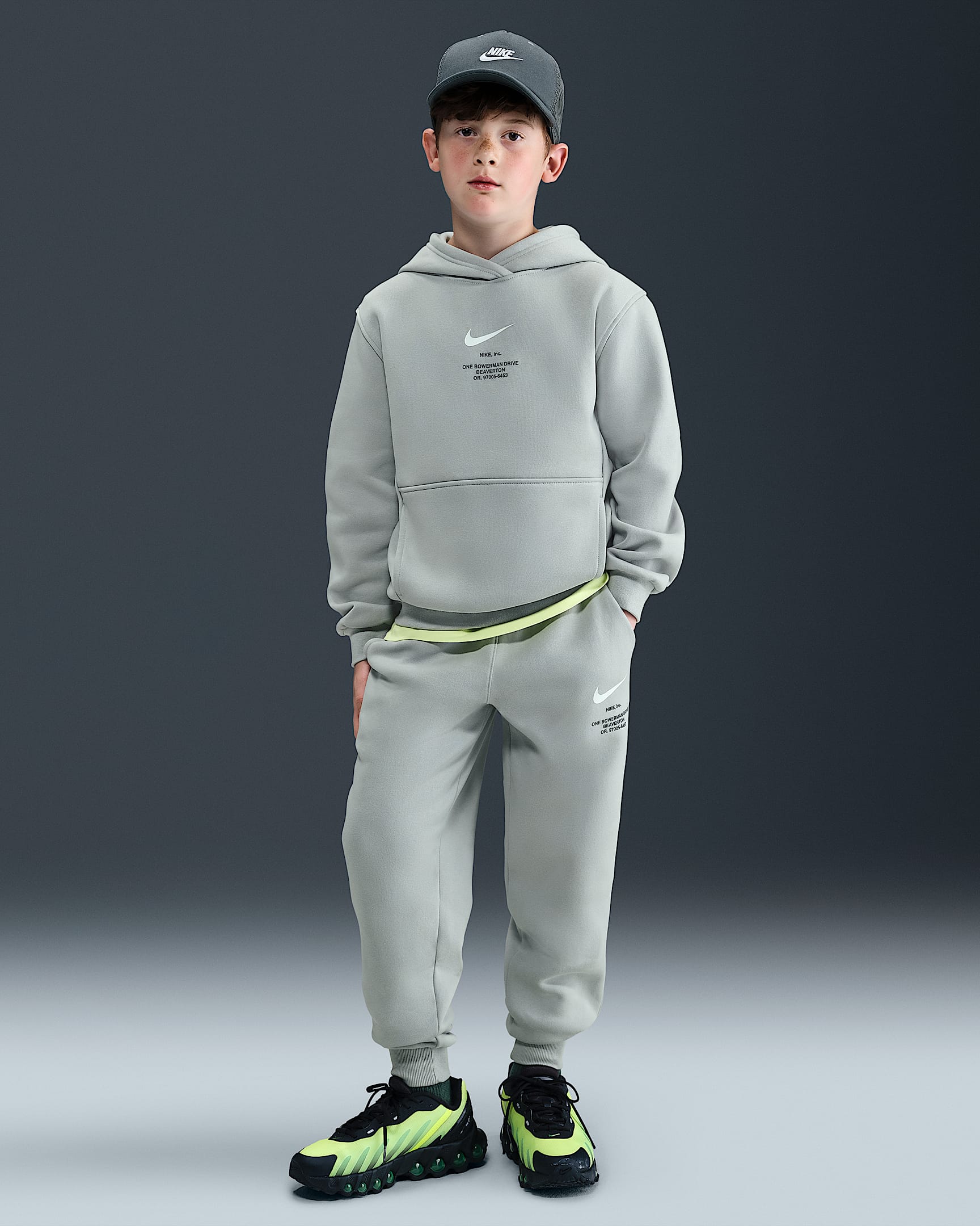 Nike Sportswear Fleece-Jogger für ältere Kinder (Jungen) - Light Smoke Grey/Weiß