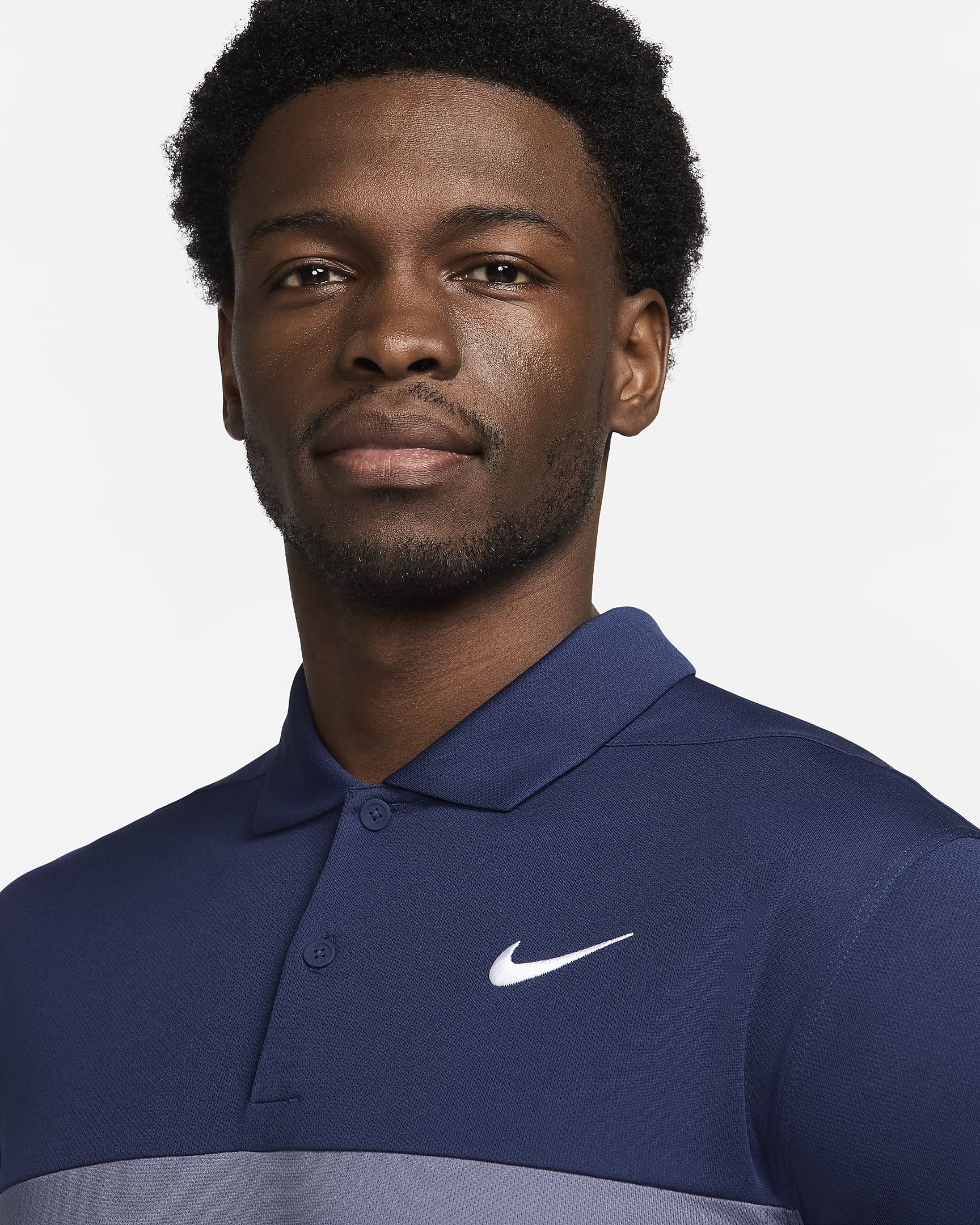 Polo de golf Dri-FIT Nike Victory+ pour homme - Midnight Navy/Obsidian/Light Carbon/Blanc