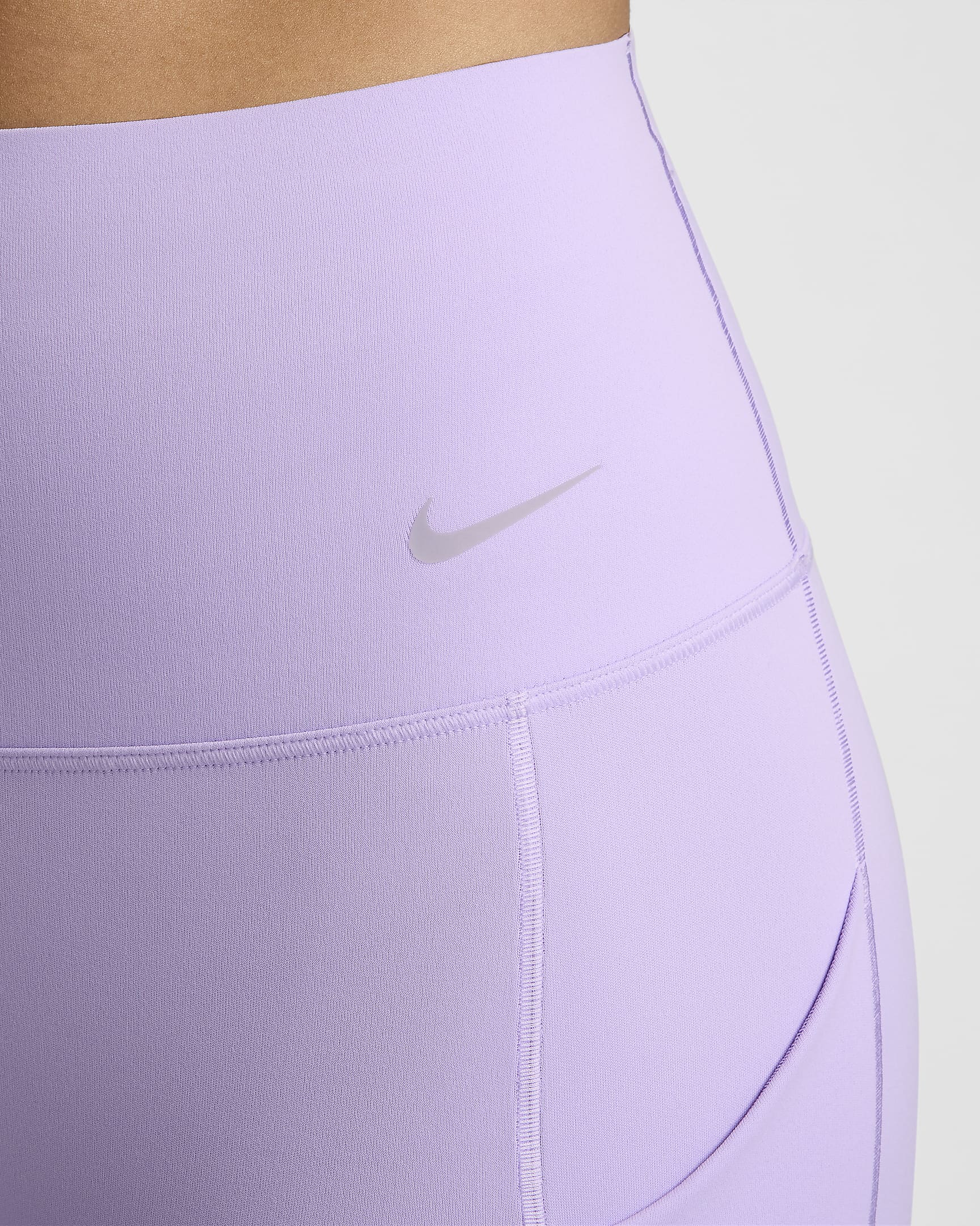 Nike Universa Women's Medium-Support High-Waisted 7/8 Leggings with Pockets - Lilac Bloom/Black