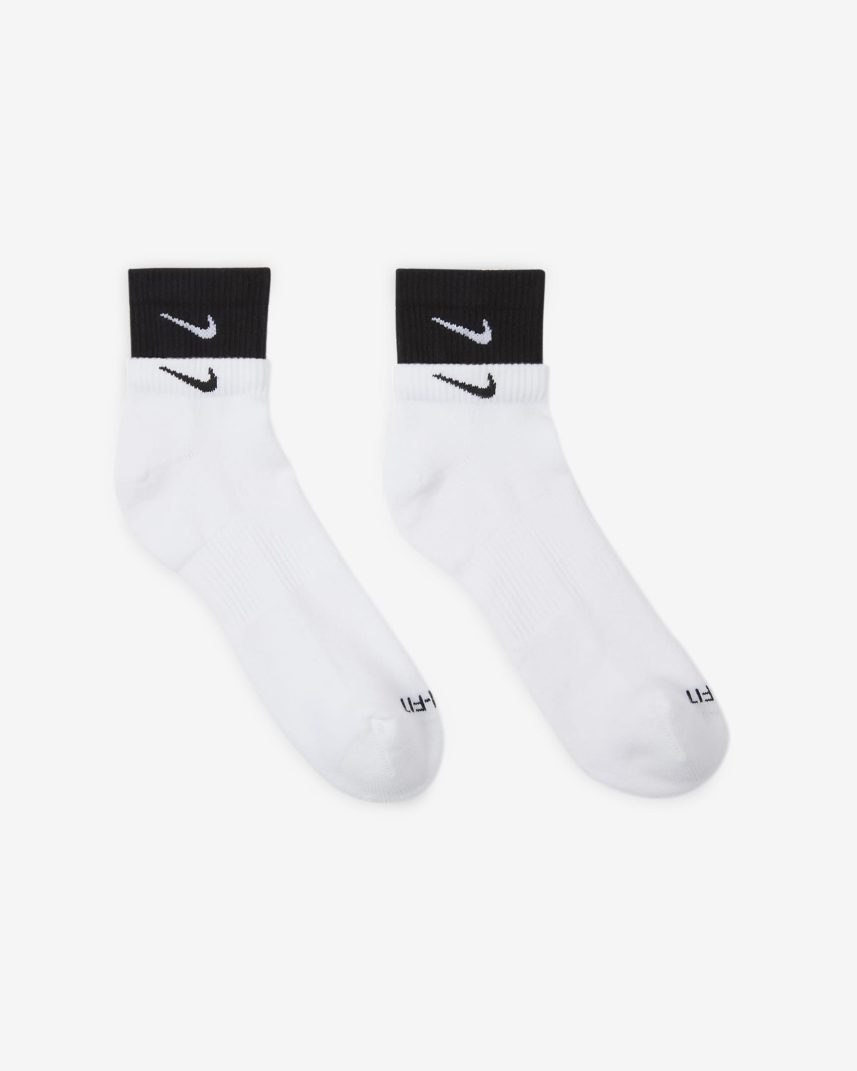 Nike Everyday Plus Cushioned Training Ankle Socks. Nike VN