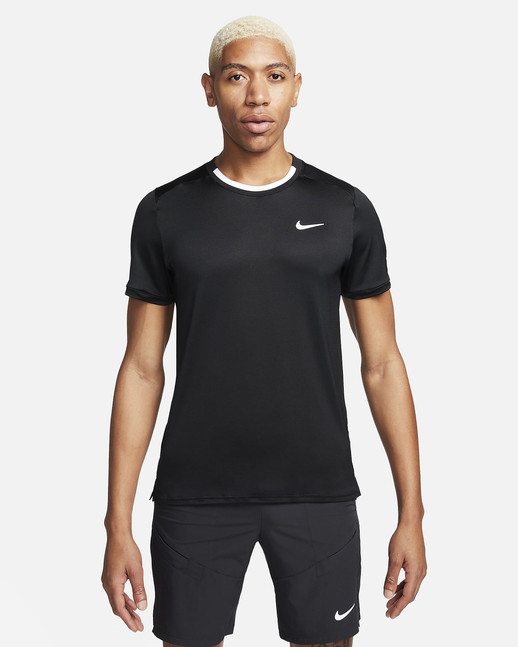 Haut de tennis Dri-FIT NikeCourt Advantage pour homme - Noir/Blanc