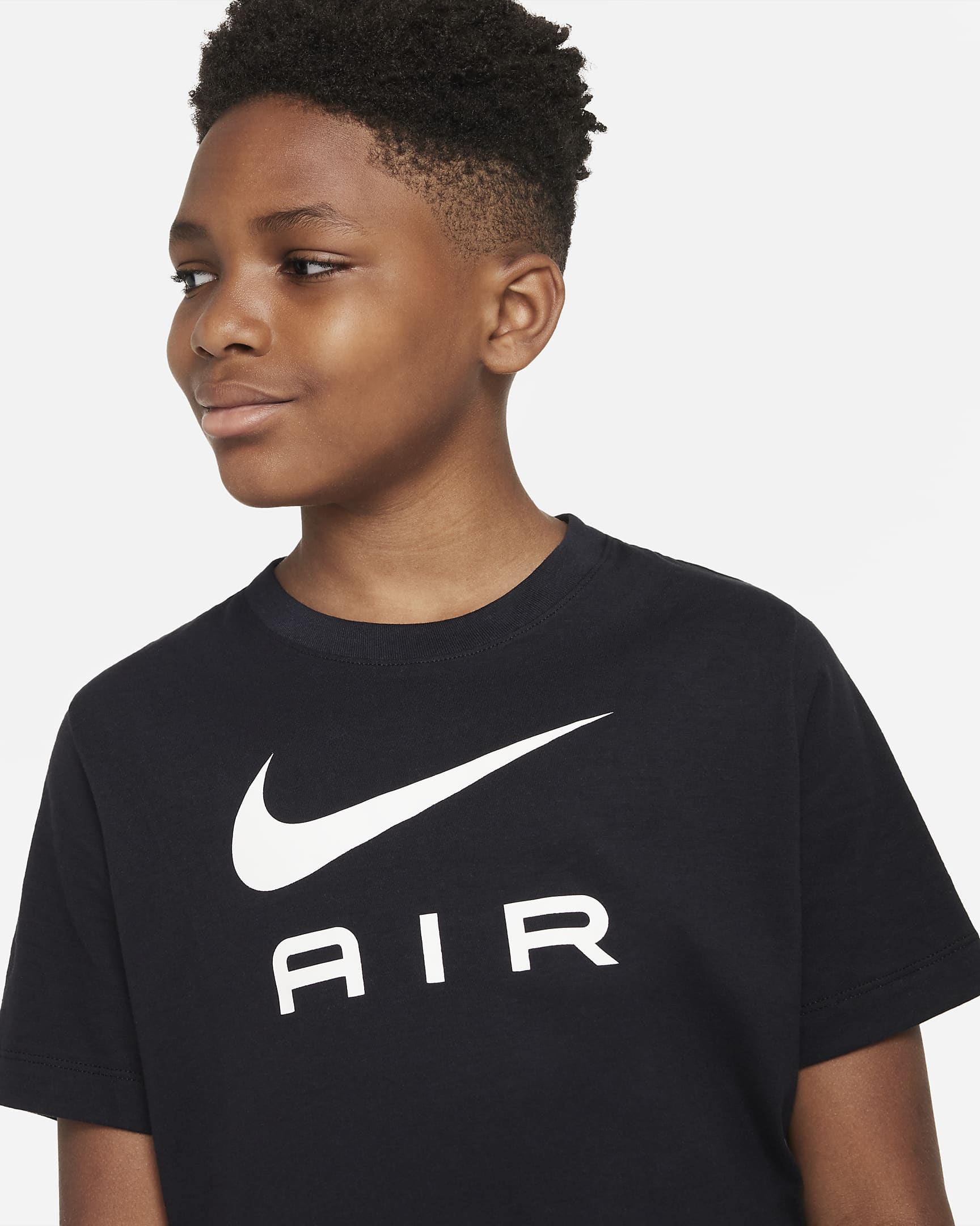 Nike Sportswear Older Kids' (Boys') T-Shirt - Black/White