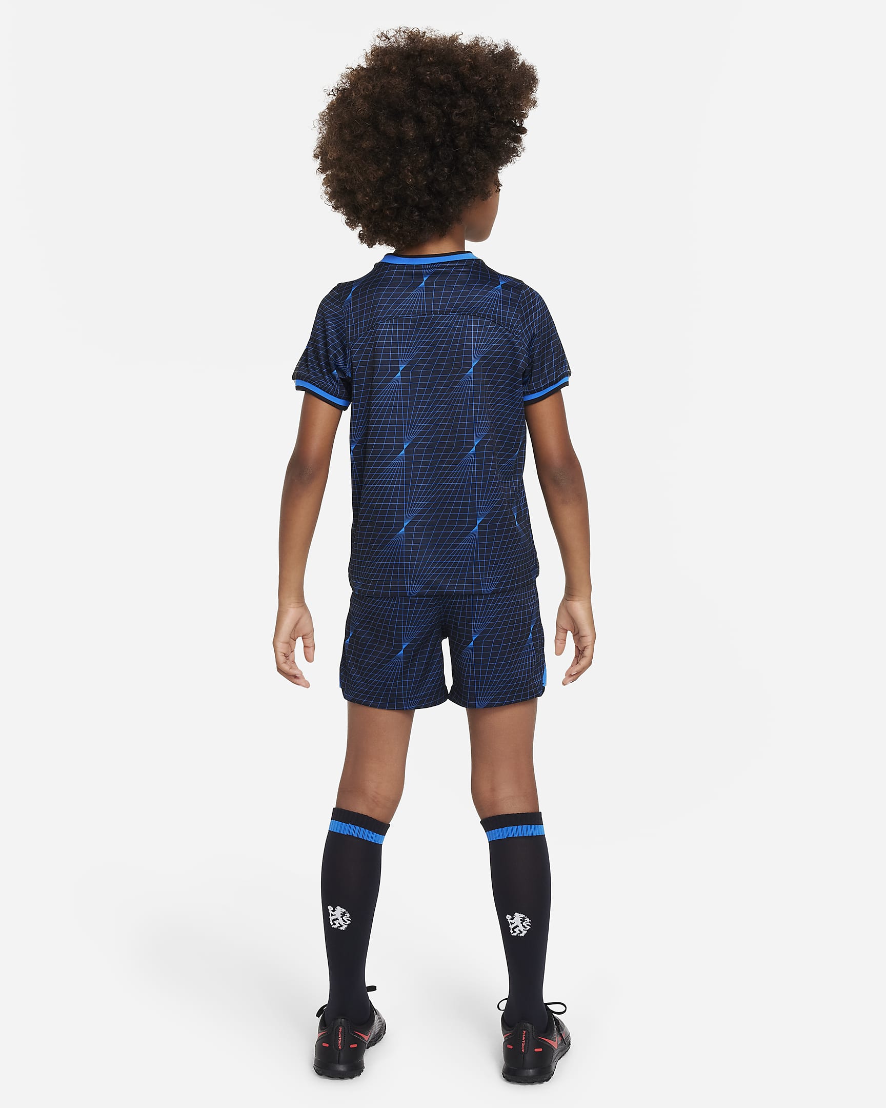Chelsea F.C. 2023/24 Away Younger Kids' Nike Dri-FIT 3-Piece Kit. Nike HR