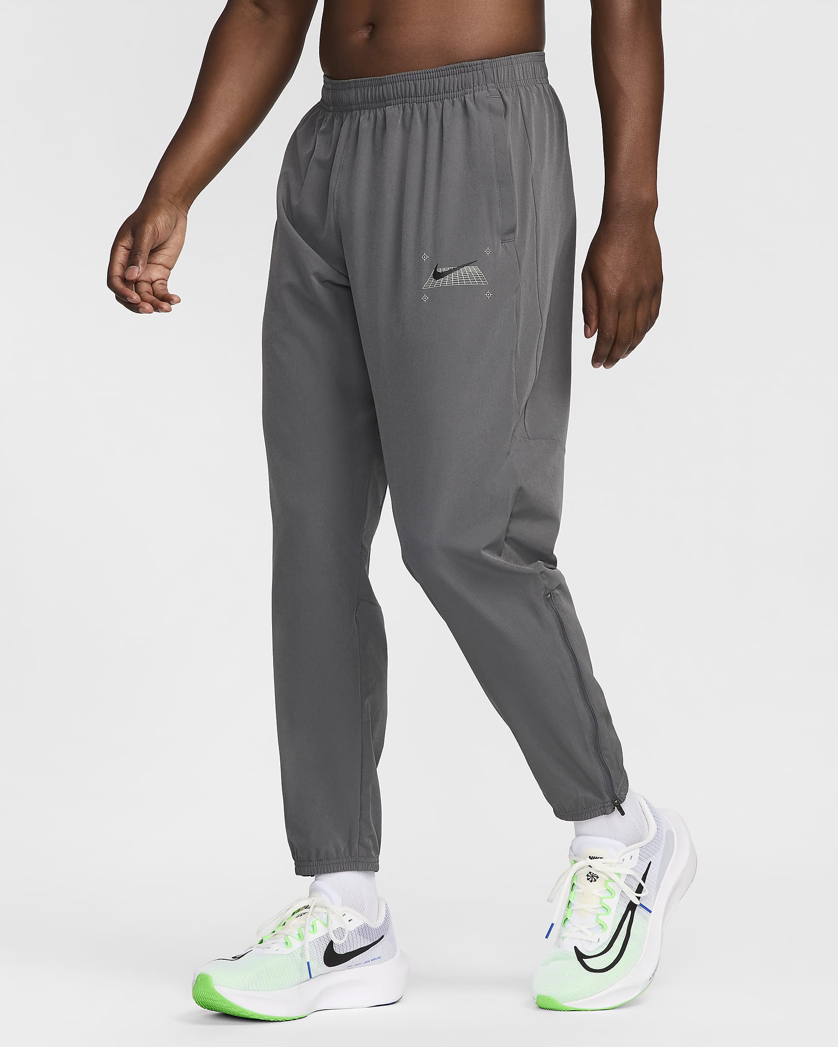 Pantaloni da running Nike Challenger – Uomo - Iron Grey