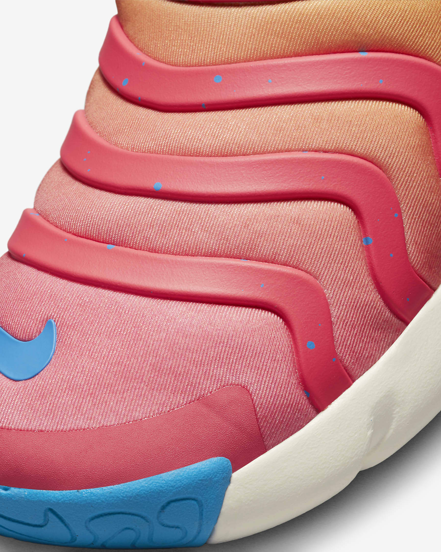 Nike Dynamo GO SE Younger Kids' Easy On/Off Shoes. Nike BG