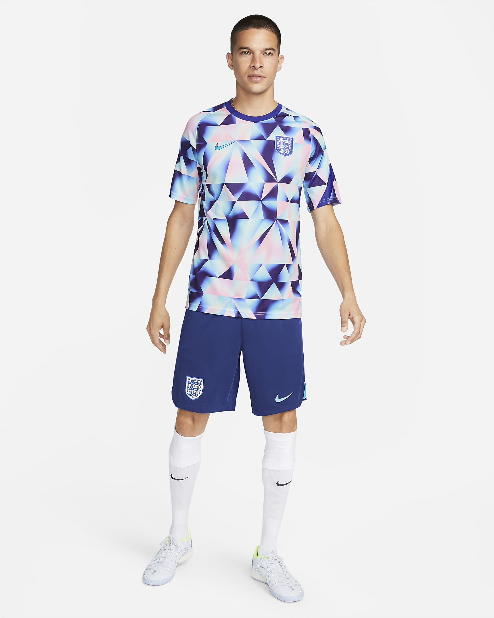 Shorts de fútbol Nike Dri-FIT de Inglaterra local 2022/23 Stadium para ...