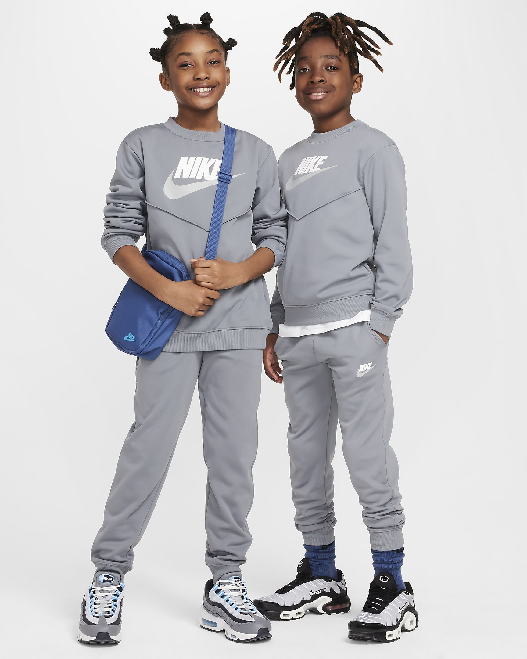 Nike Sportswear Trainingsanzug für ältere Kinder - Smoke Grey/Weiß/Weiß