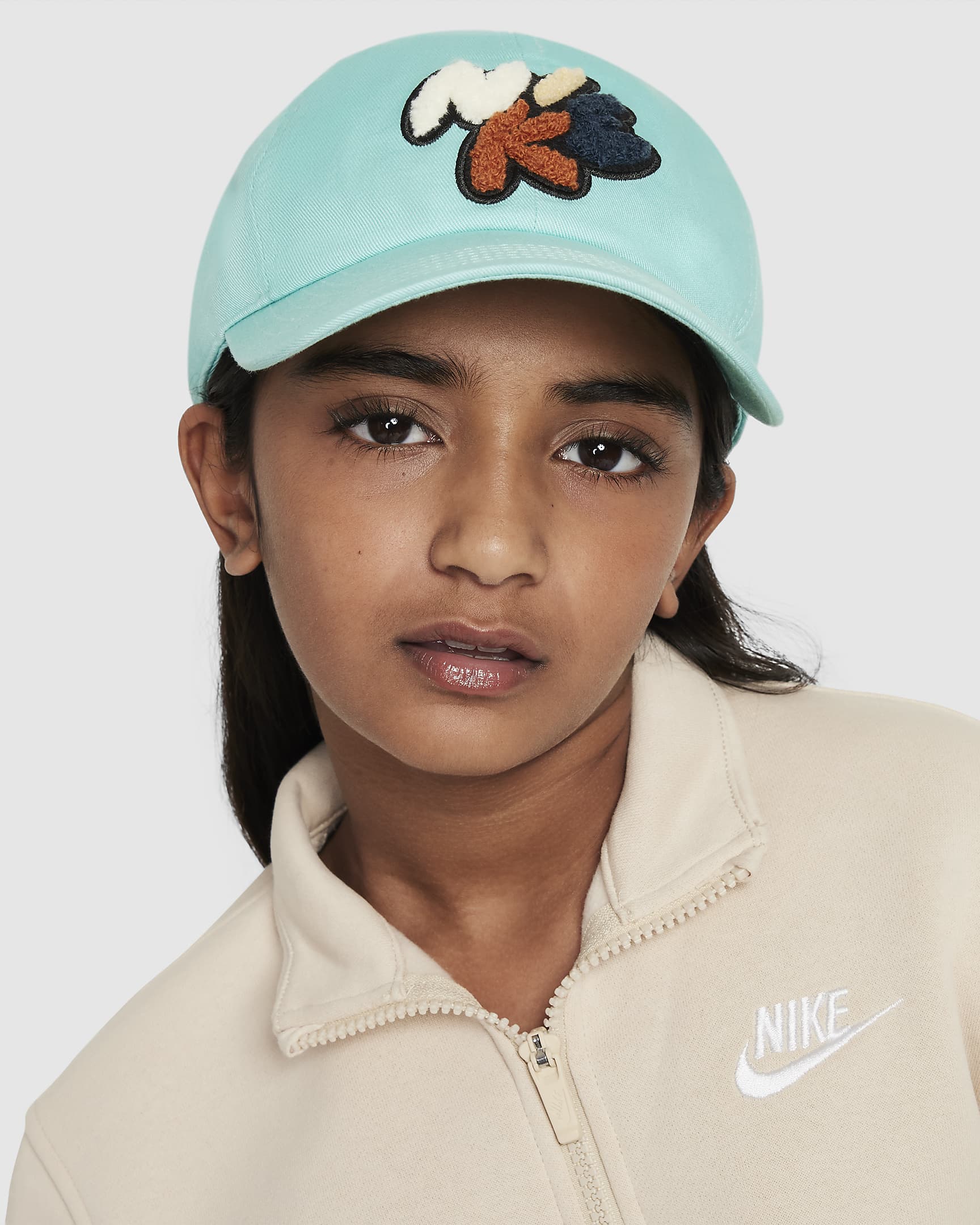 Nike Club Older Kids' Cap - Emerald Rise/Armoury Navy