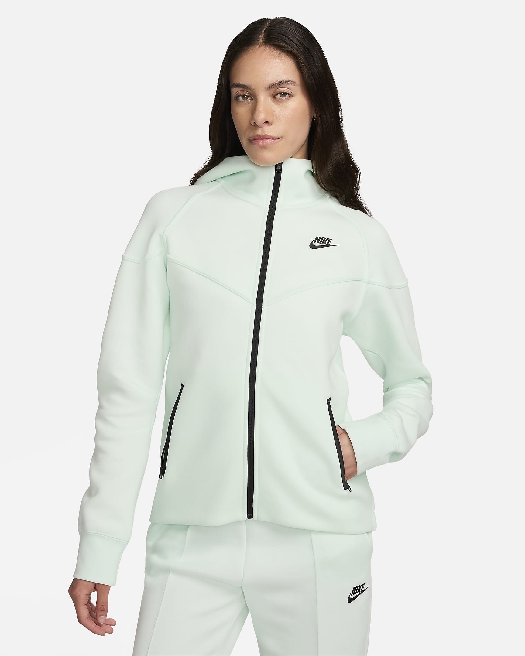 Nike Sportswear Tech Fleece Windrunner–hættetrøje med lynlås til kvinder - Barely Green/sort