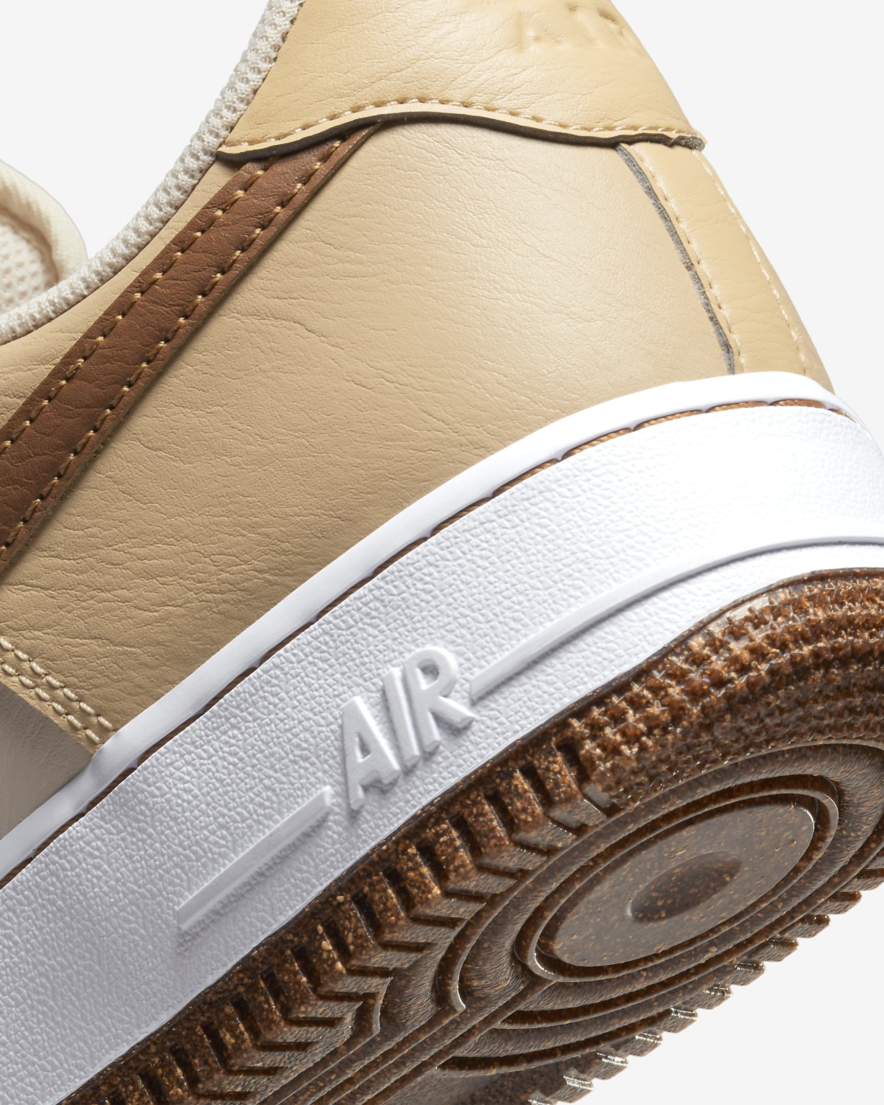 Nike Air Force 1 LV8 - Baskets Unisexes En Cuir Noir - Neuf Avec Emballage - Taille 35,5 à 40