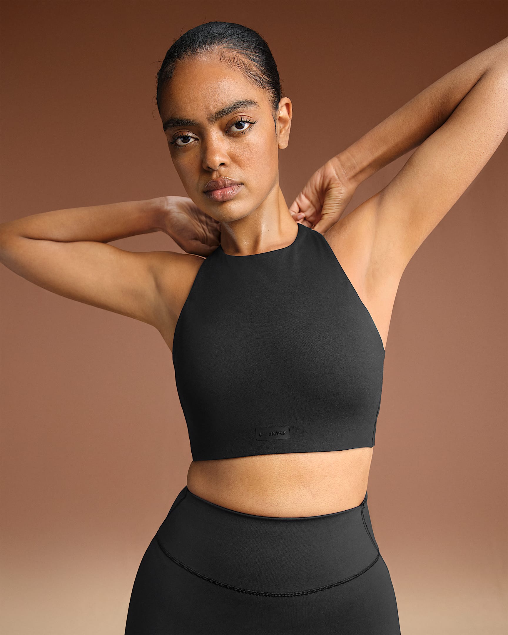 NikeSKIMS Matte Women's High-Neck Bra - NSKM Obsidian