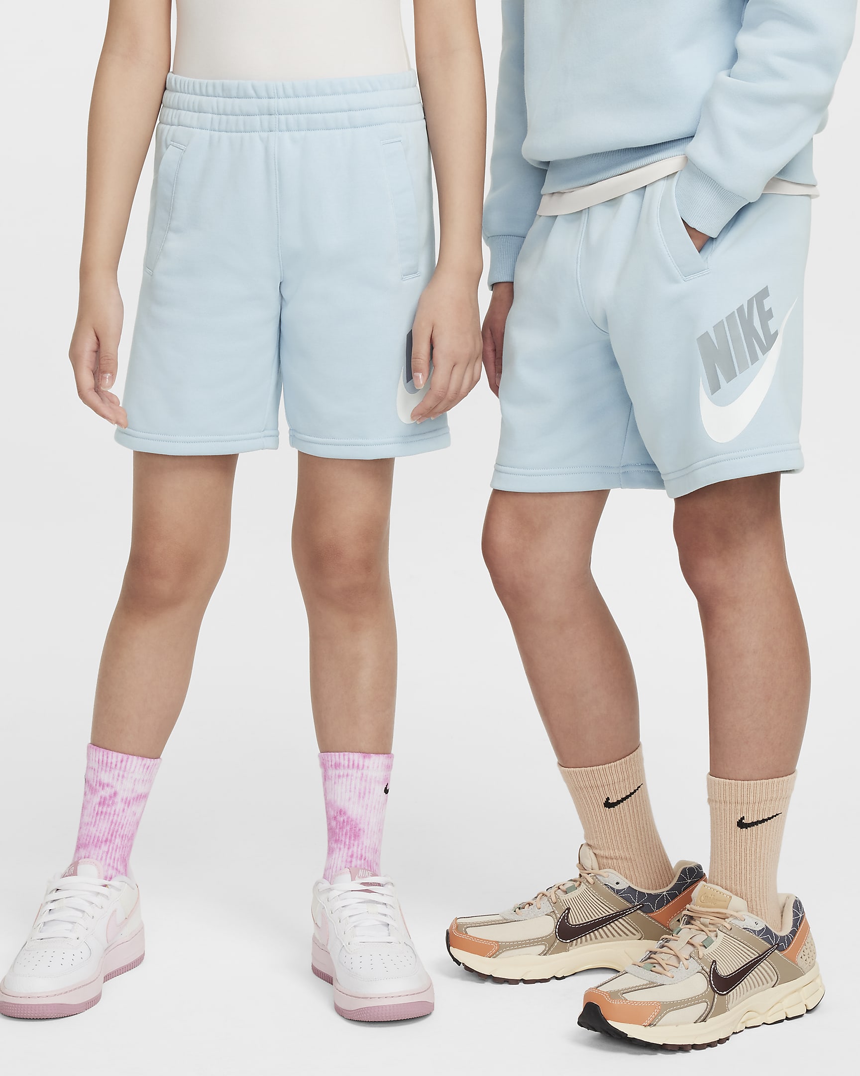 Nike Sportswear Club Fleece frottéshorts til store barn - Light Armory Blue/Hvit/Ashen Slate