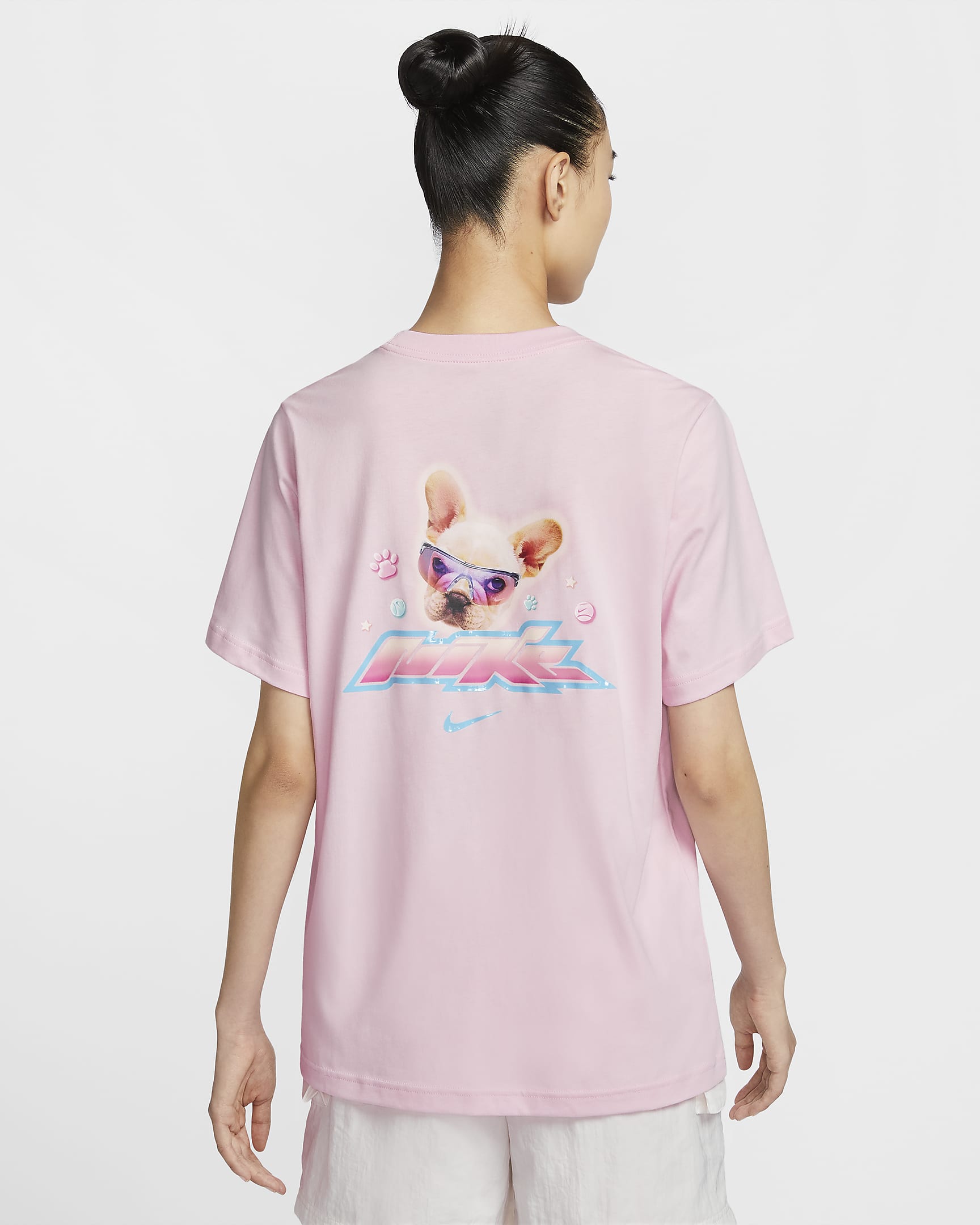 เสื้อยืดผู้หญิง Nike Sportswear Essential - Pink Foam