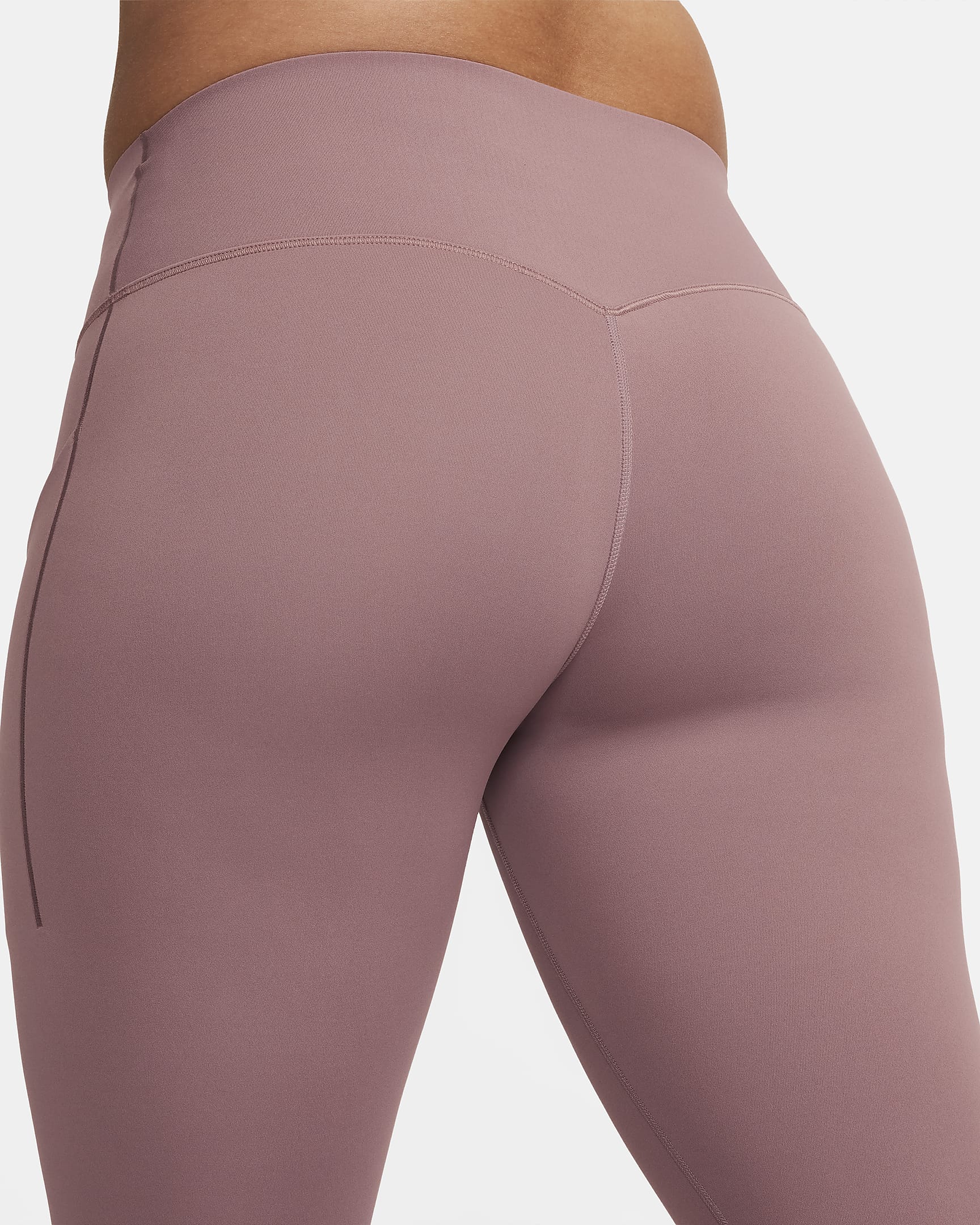 Nike Universa leggings i full lengde med middels støtte, mellomhøyt liv og lommer til dame - Smokey Mauve/Svart