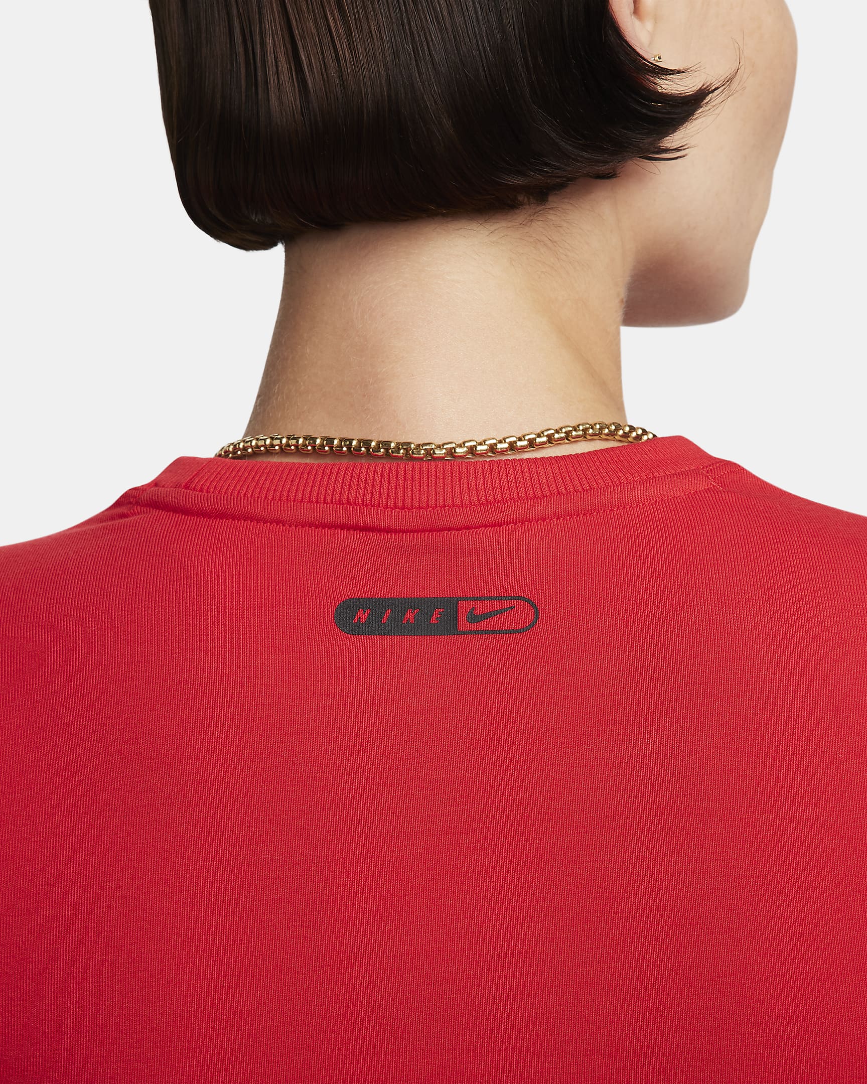 cropped shirt nike