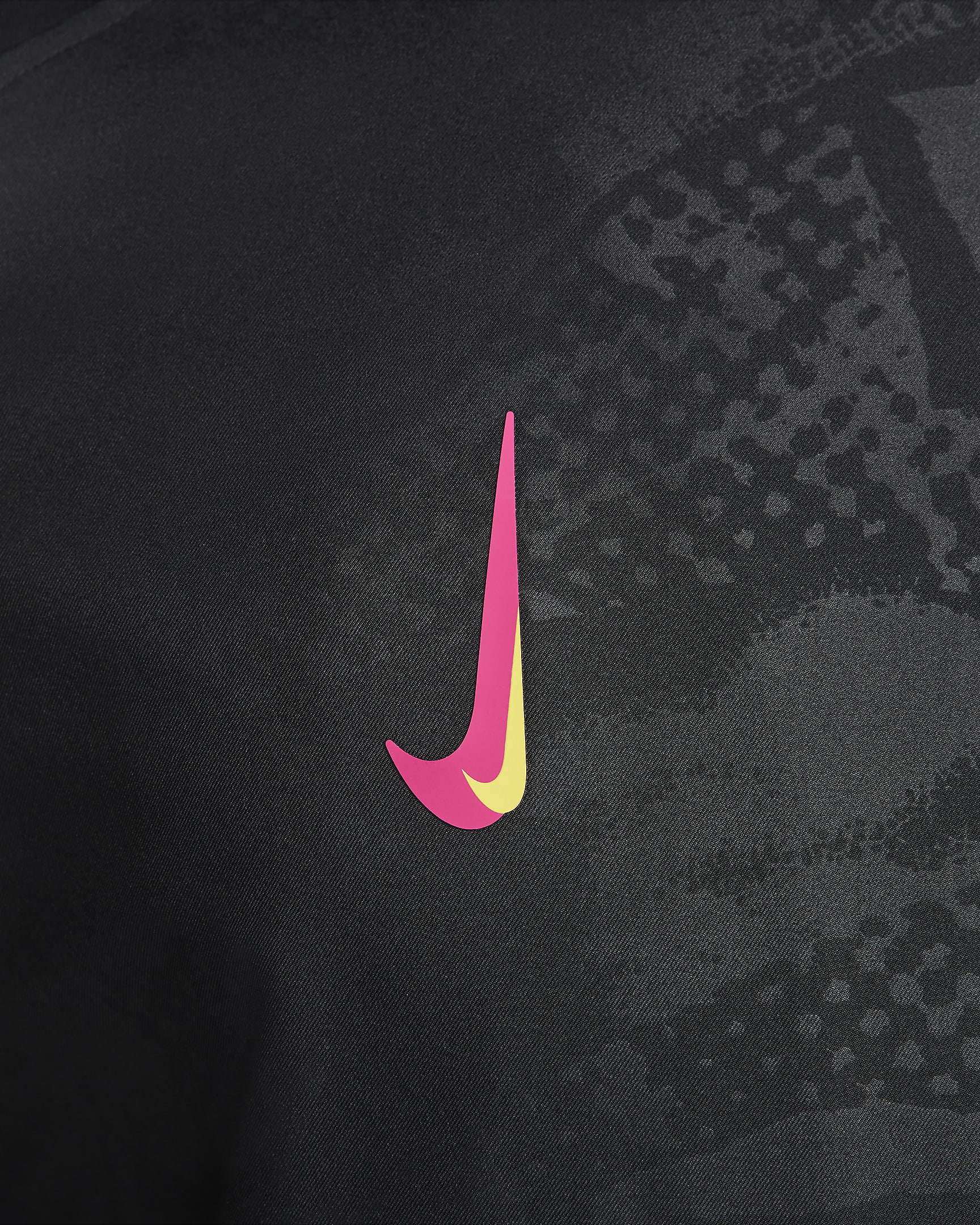 Chelsea FC Strike harmadik Nike Dri-FIT Anthem férfi futballkabát - Fekete/Opti Yellow/Pink Prime