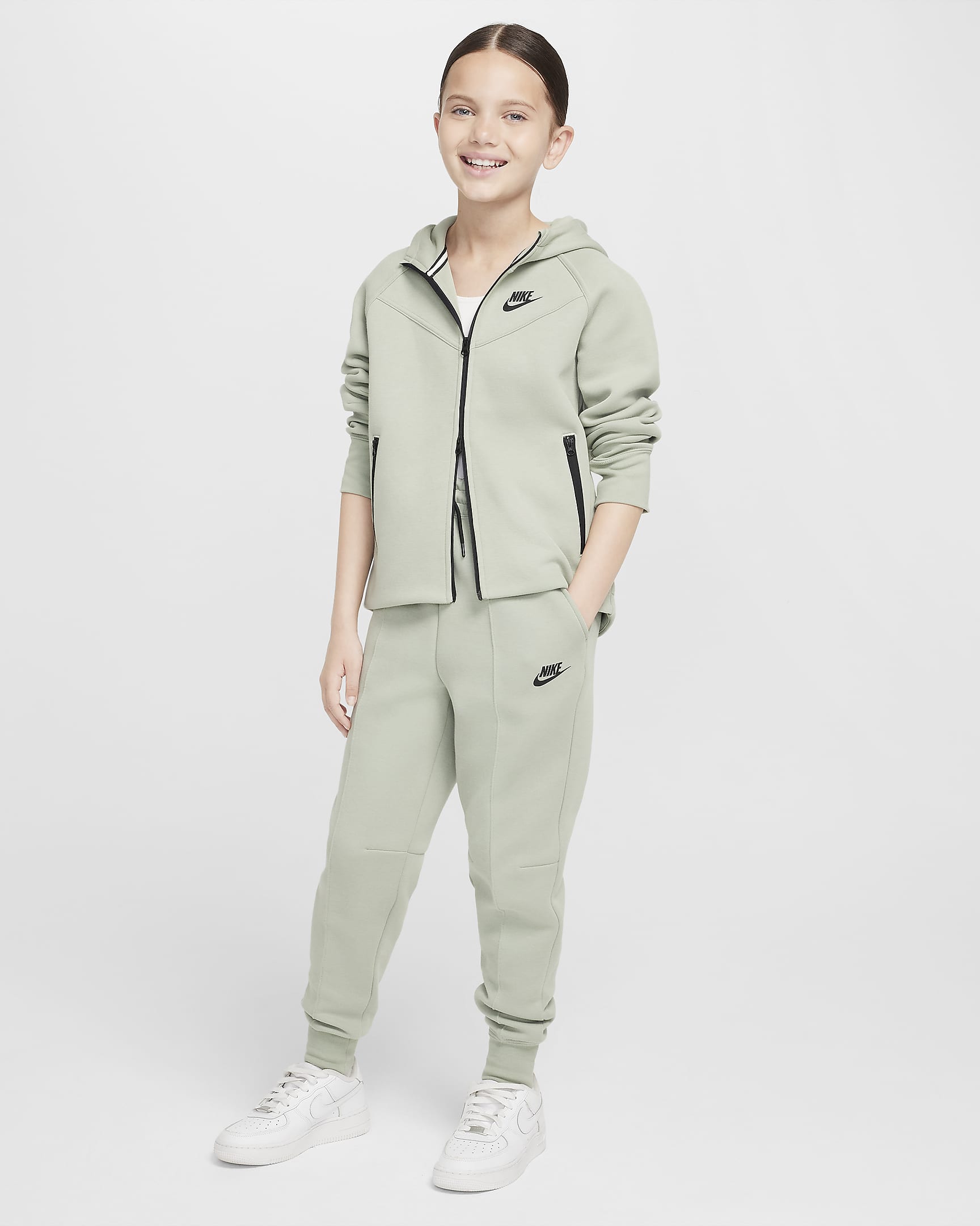 Nike Sportswear Tech Fleece Jogger für ältere Kinder (Mädchen) - Jade Horizon/Schwarz/Schwarz