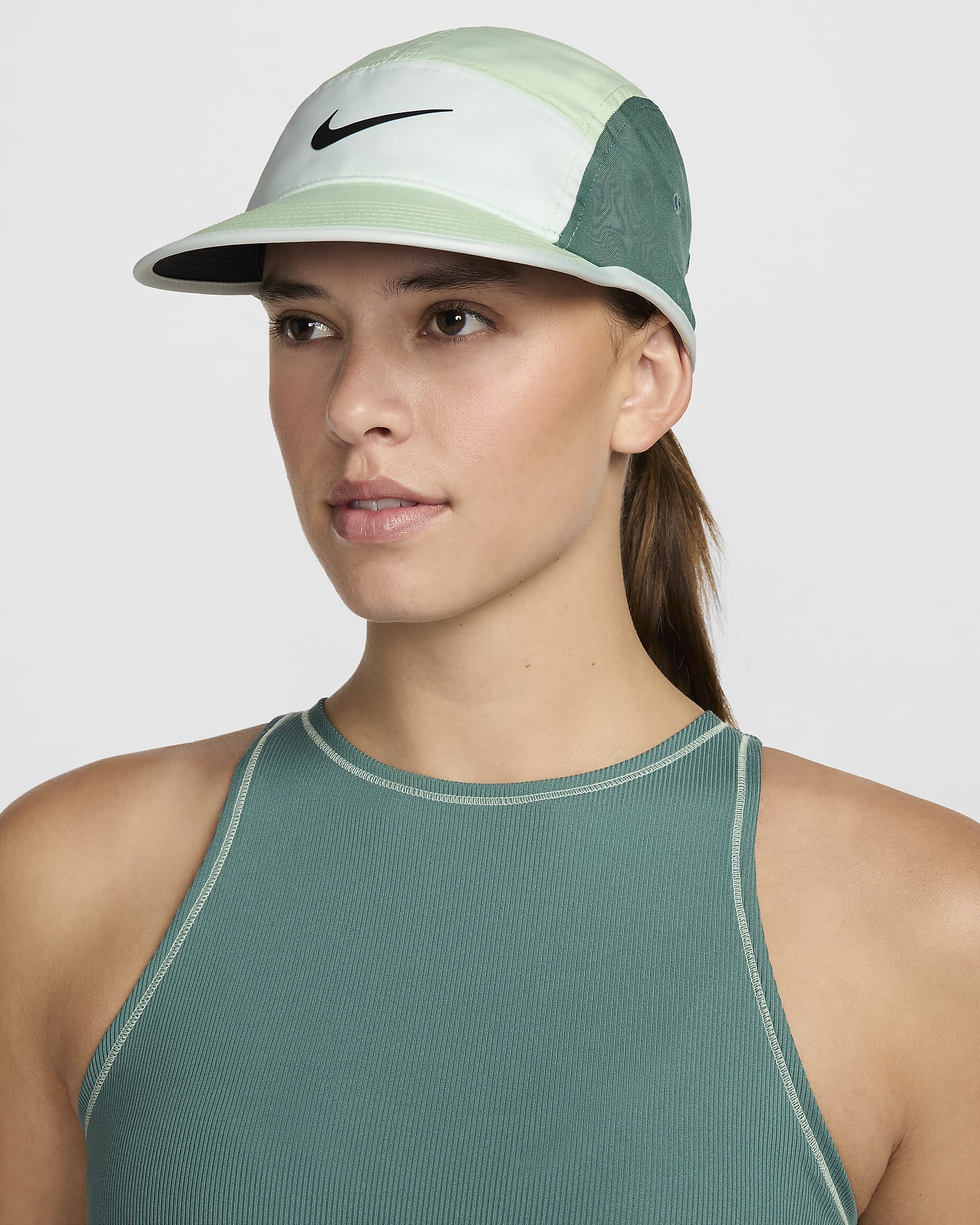 Cappello essenziale con Swoosh Nike Dri-FIT Fly - Vapor Green/Barely Green/Bicoastal/Nero