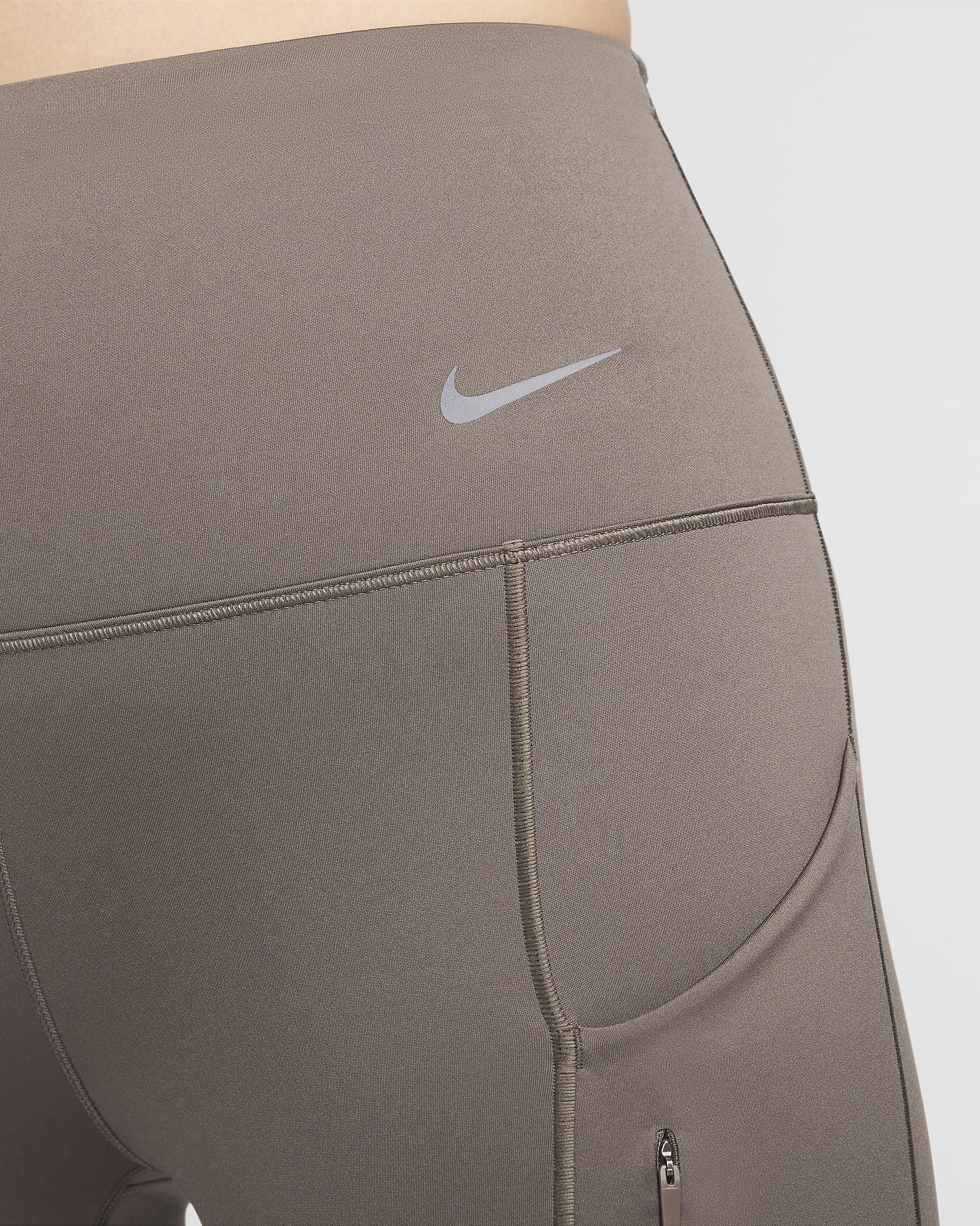 เลกกิ้งเอวสูง 7/8 ส่วนผู้หญิงซัพพอร์ตแบบมั่นคงพร้อมกระเป๋า Nike Go - Ironstone/ดำ