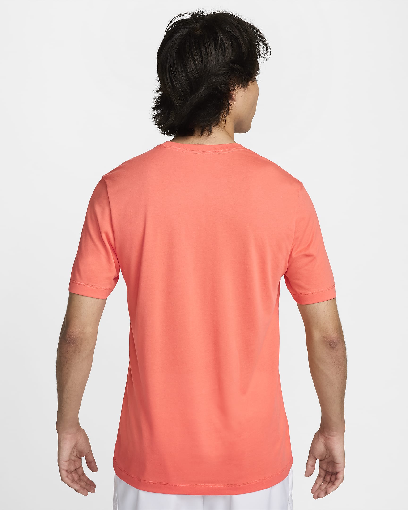 T-shirt de tennis NikeCourt Dri-FIT pour homme - Light Wild Mango