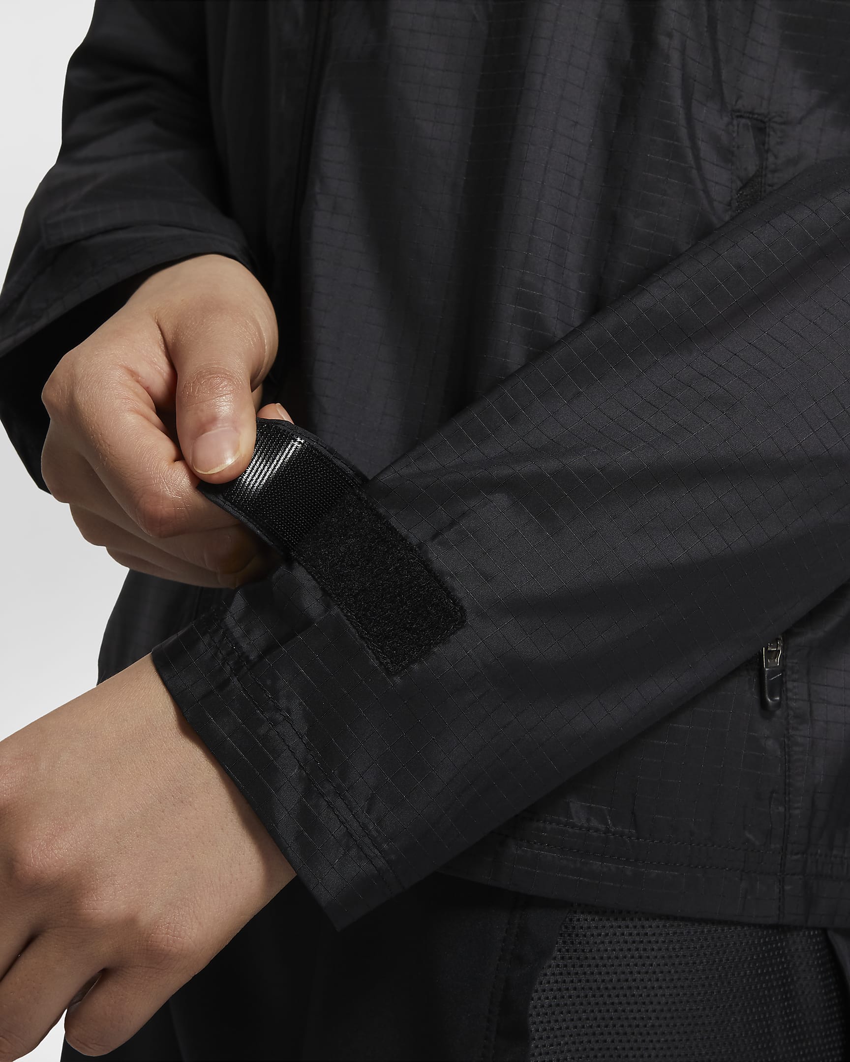 Nike Essential Women's Running Jacket. Nike IN