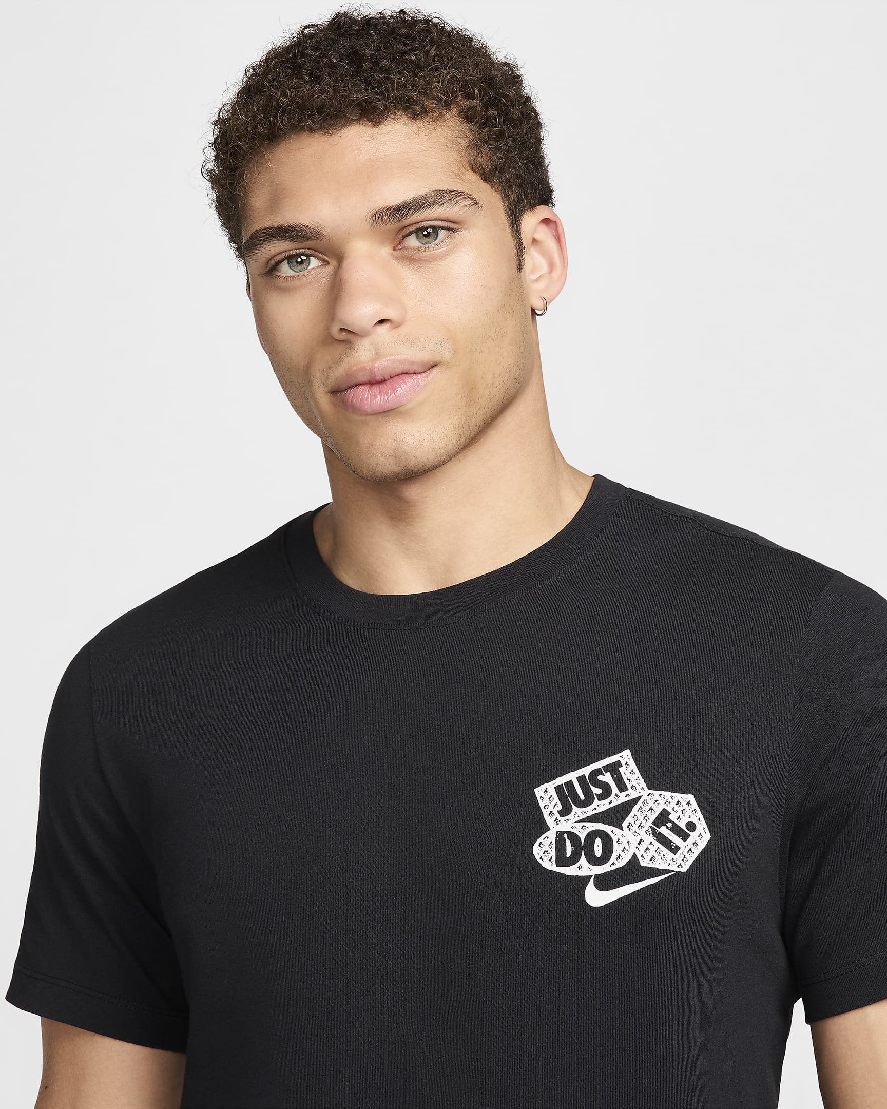 Nike Men's Fitness T-Shirt - Black