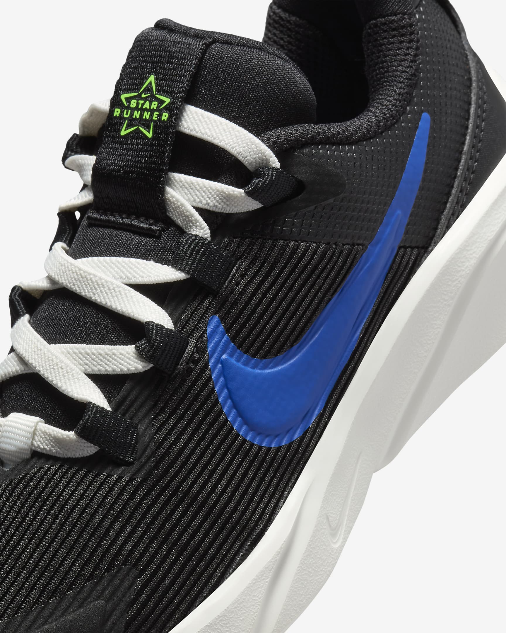 Nike Star Runner 4 Younger Kids' Shoes - Black/Summit White/Green Strike/Racer Blue