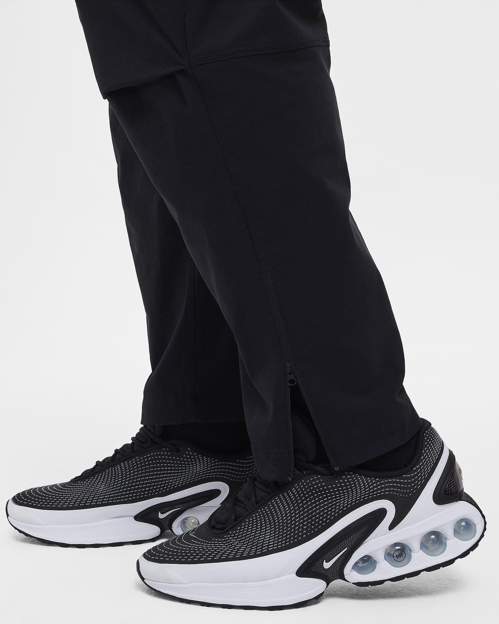 Nike Tech Men's Woven Trousers - Black/Black