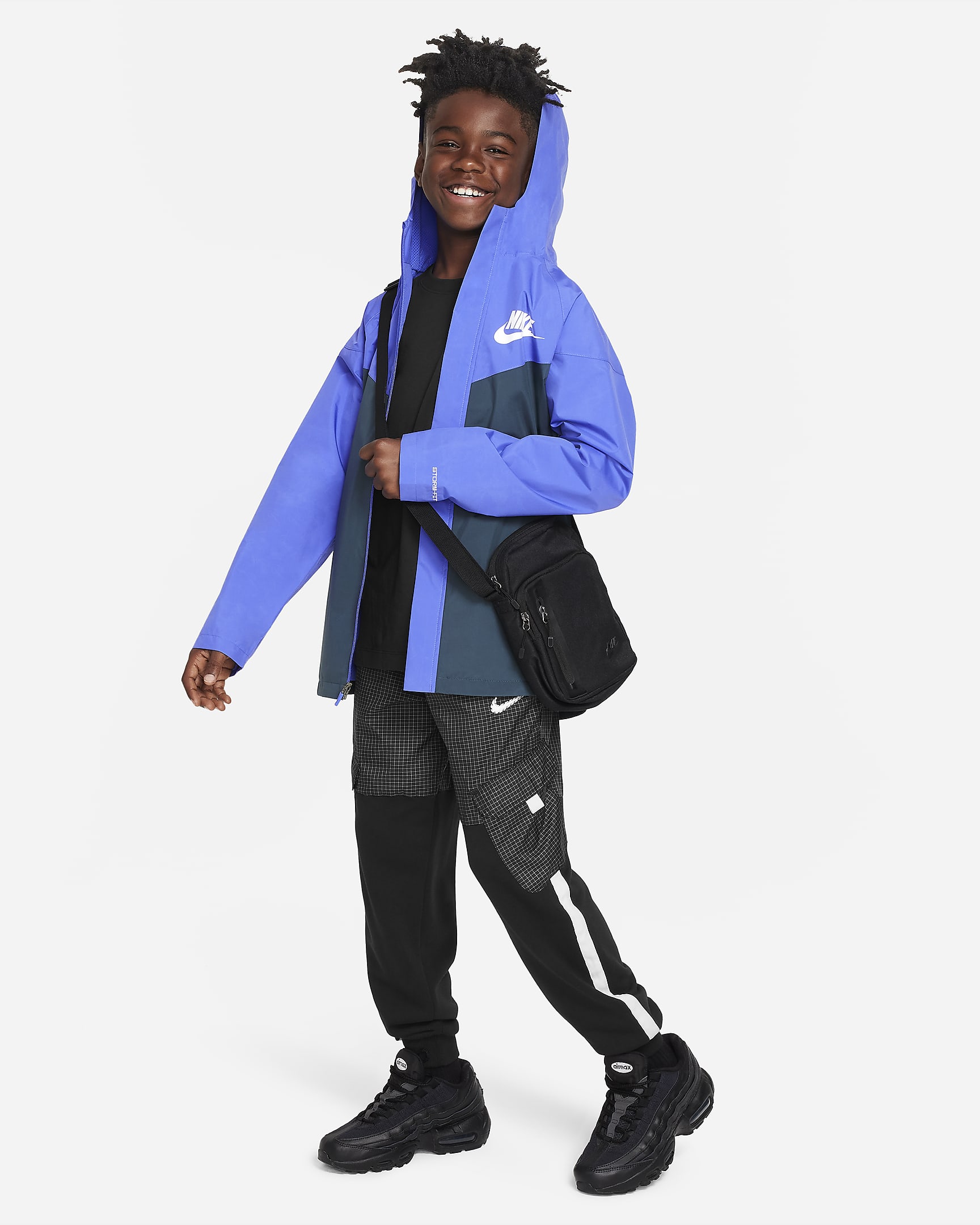 Nike Sportswear Windpuffer Big Kids' (Boys') Storm-FIT Loose Water ...