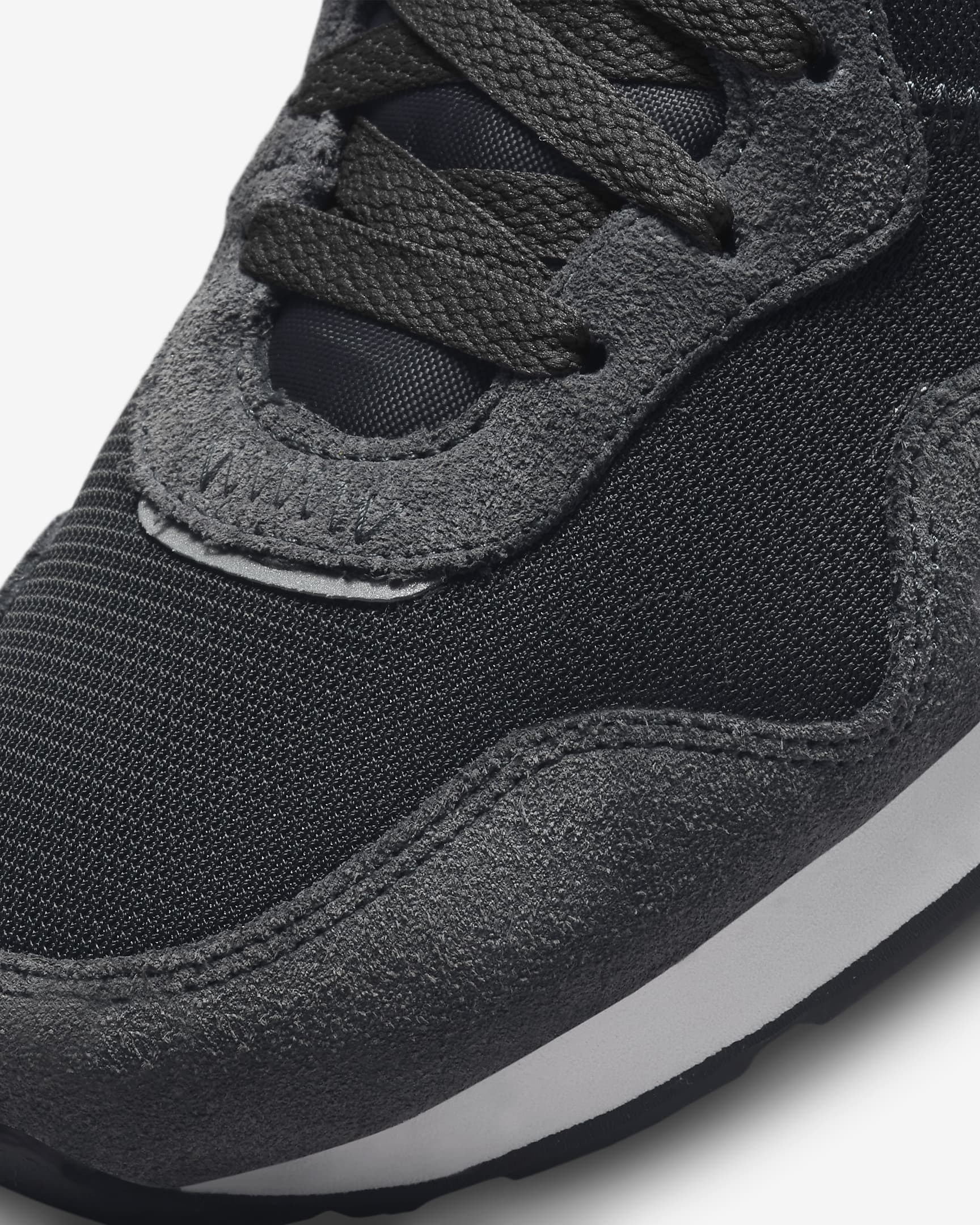 Nike Venture Runner Men's Shoe. Nike CZ