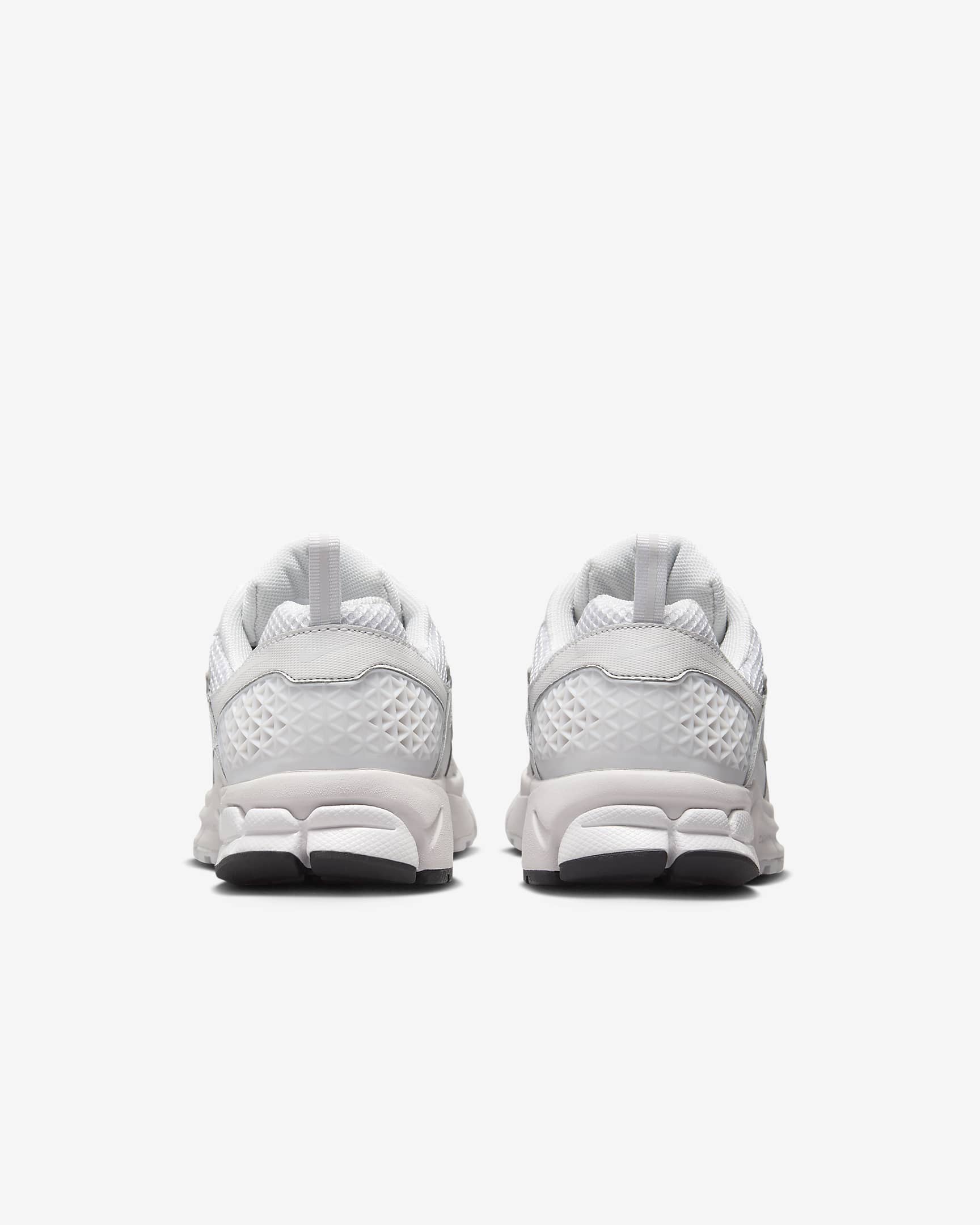 Nike Vomero 5 Older Kids' Shoes - White/Black/Sail/Vast Grey