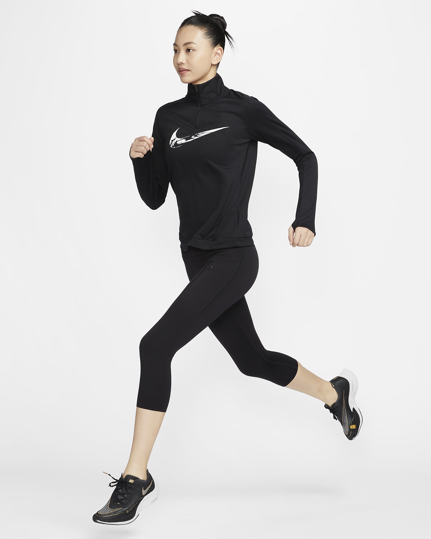 Nike Swoosh Women's Dri-FIT 1/4-Zip Running Mid Layer - Black/White