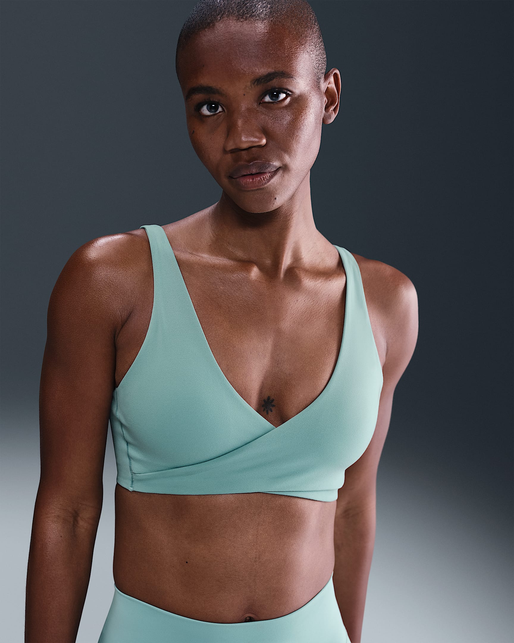 Bra imbottito a sostegno leggero Nike One – Donna - Cannon/Bicoastal