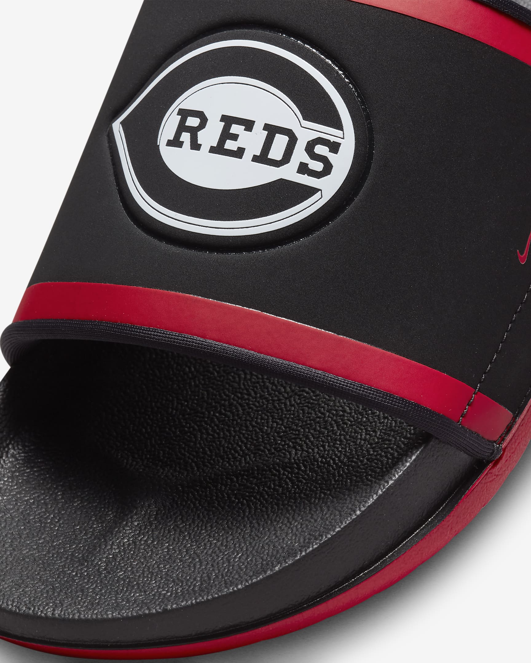 Nike Offcourt (MLB Cincinnati Reds) Slide - Black/Sport Red/White