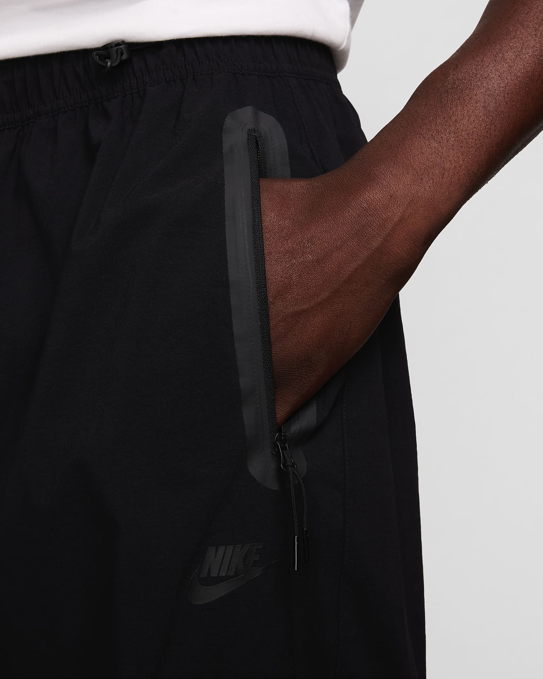 Nike Tech Pantalón oversize de tejido Woven - Hombre - Negro/Negro/Negro