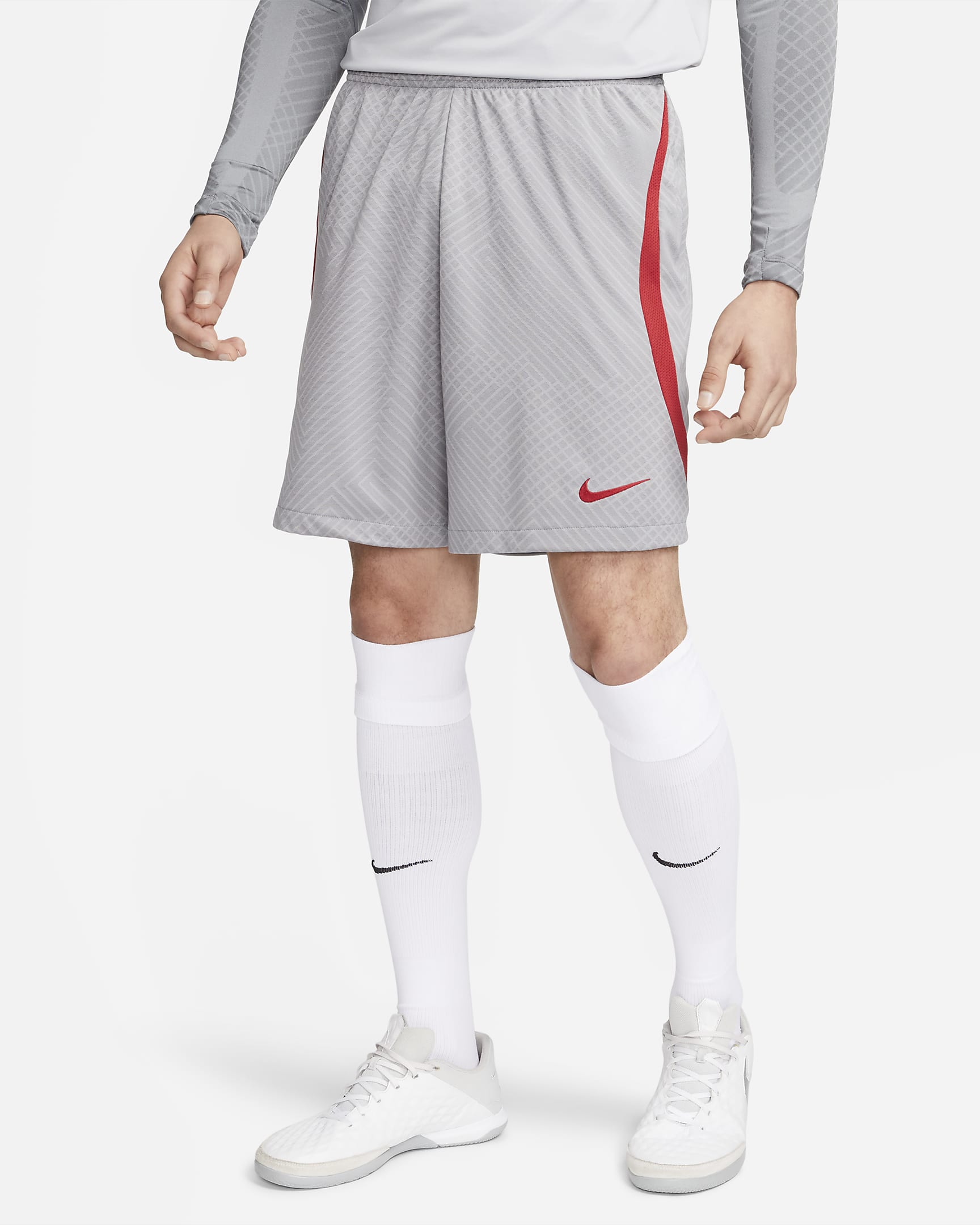 Liverpool Strike Men's Nike DriFIT Football Shorts. Nike NO