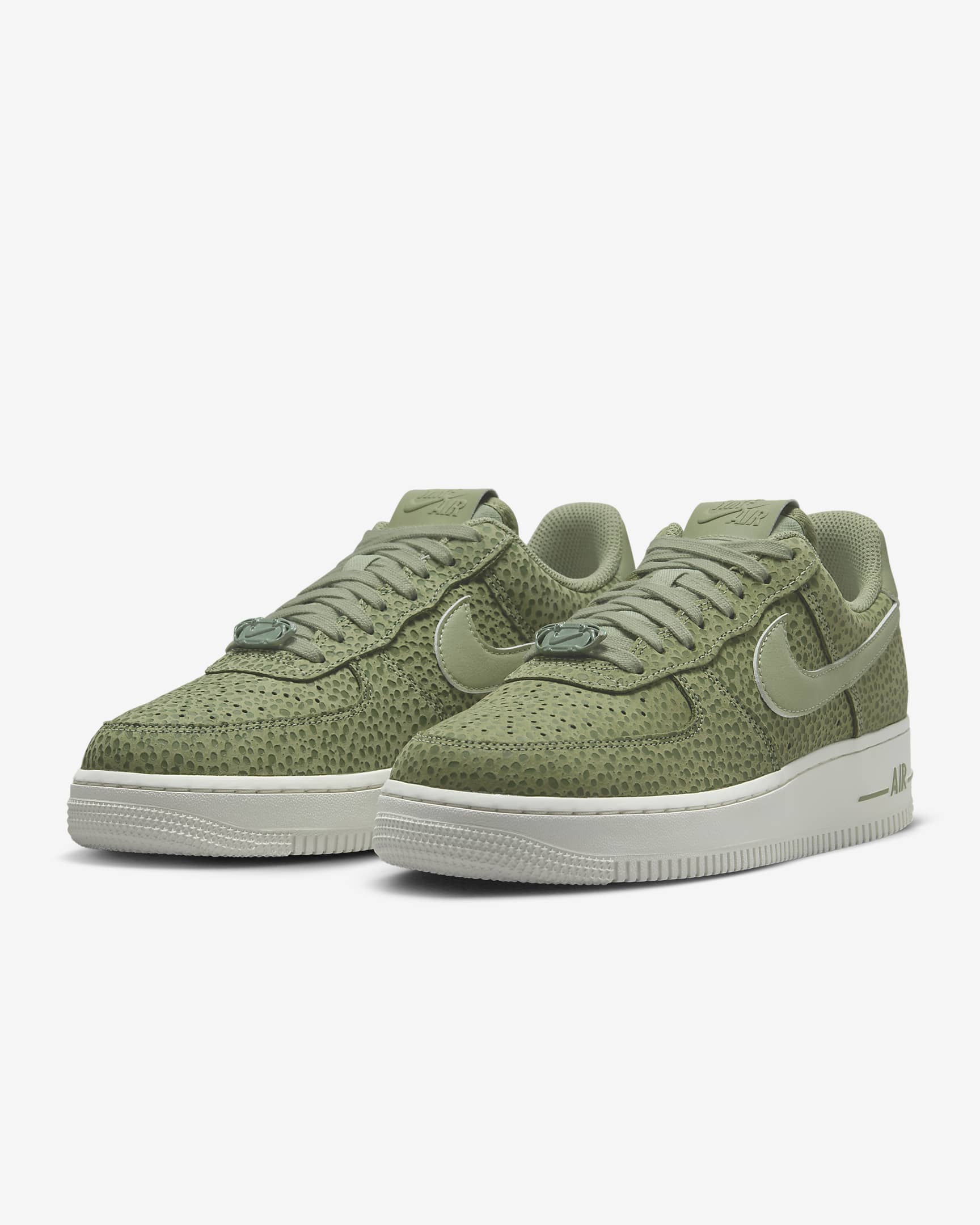 Chaussure Nike Air Force 1 '07 Premium pour femme - Sesame/Light Bone/Oil Green